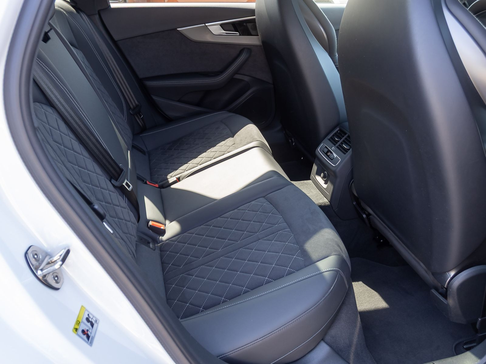 Audi RS 4 Avant Navi Matrix HuD Panorama ACC EPH AHK