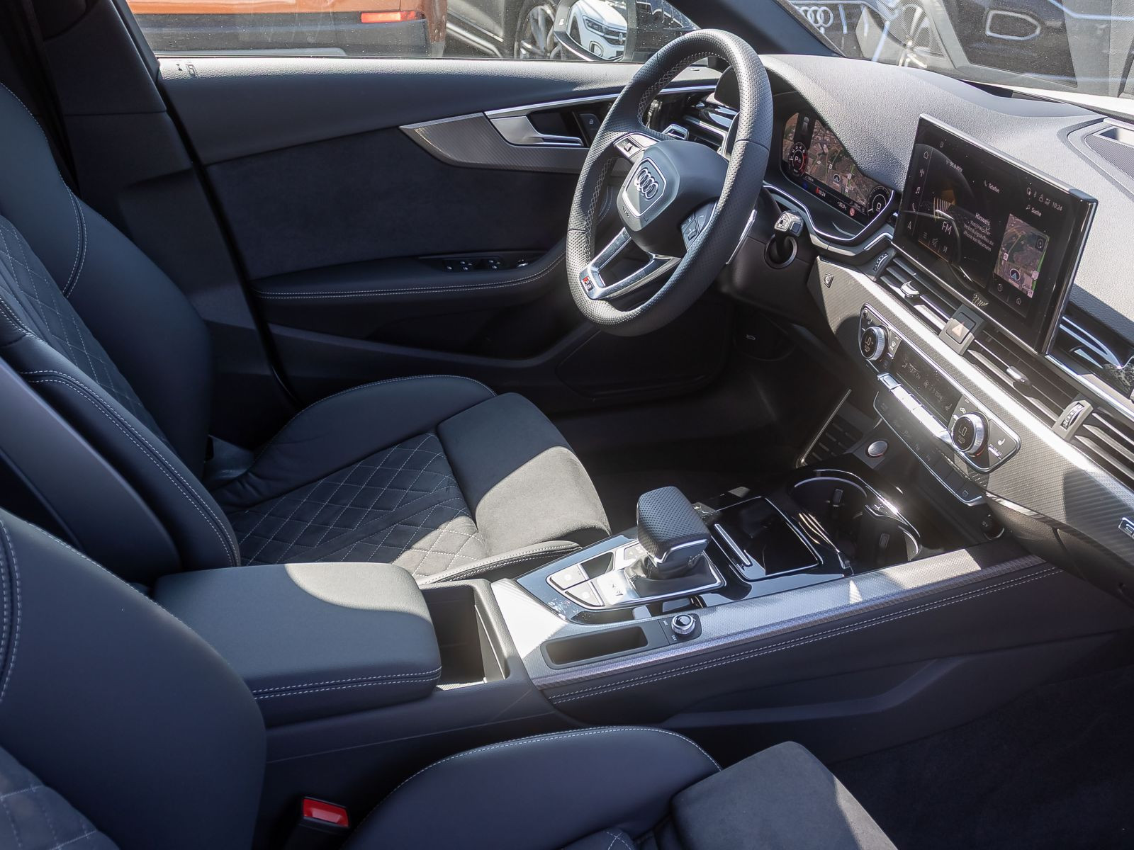 Audi RS 4 Avant Navi Matrix HuD Panorama ACC EPH AHK