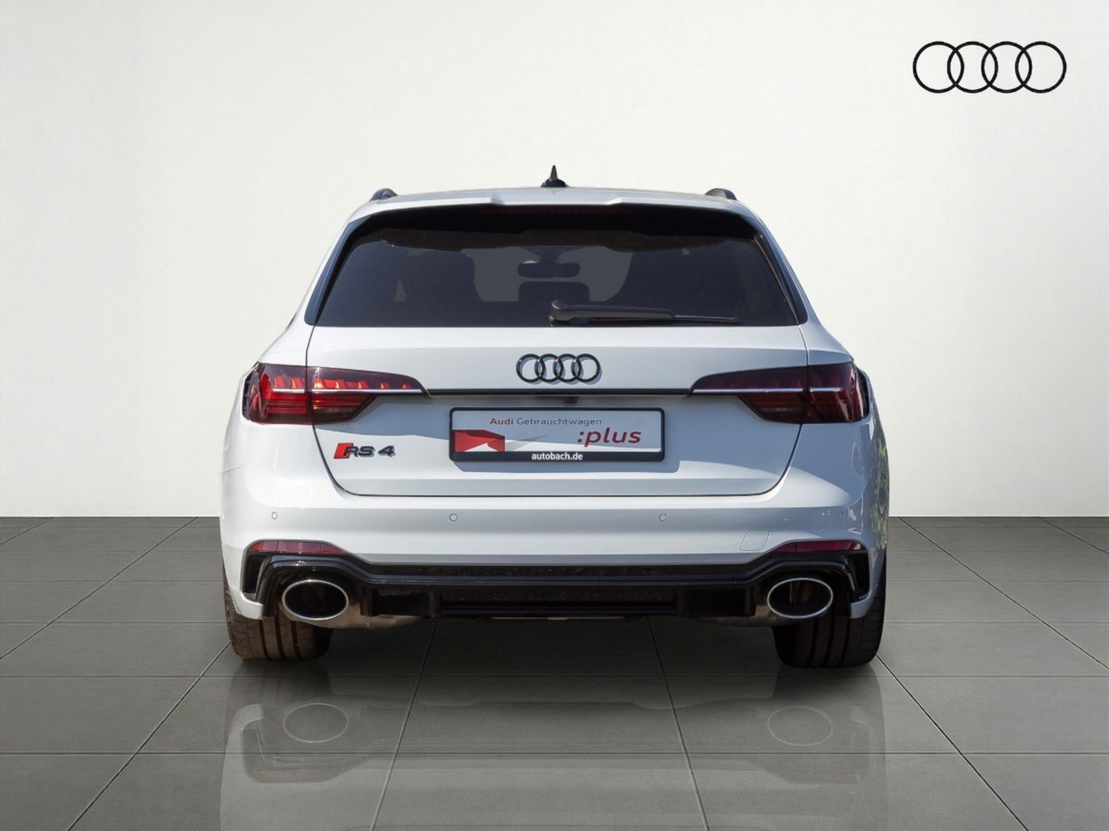 Audi RS 4 Avant Navi Matrix HuD Panorama ACC EPH AHK