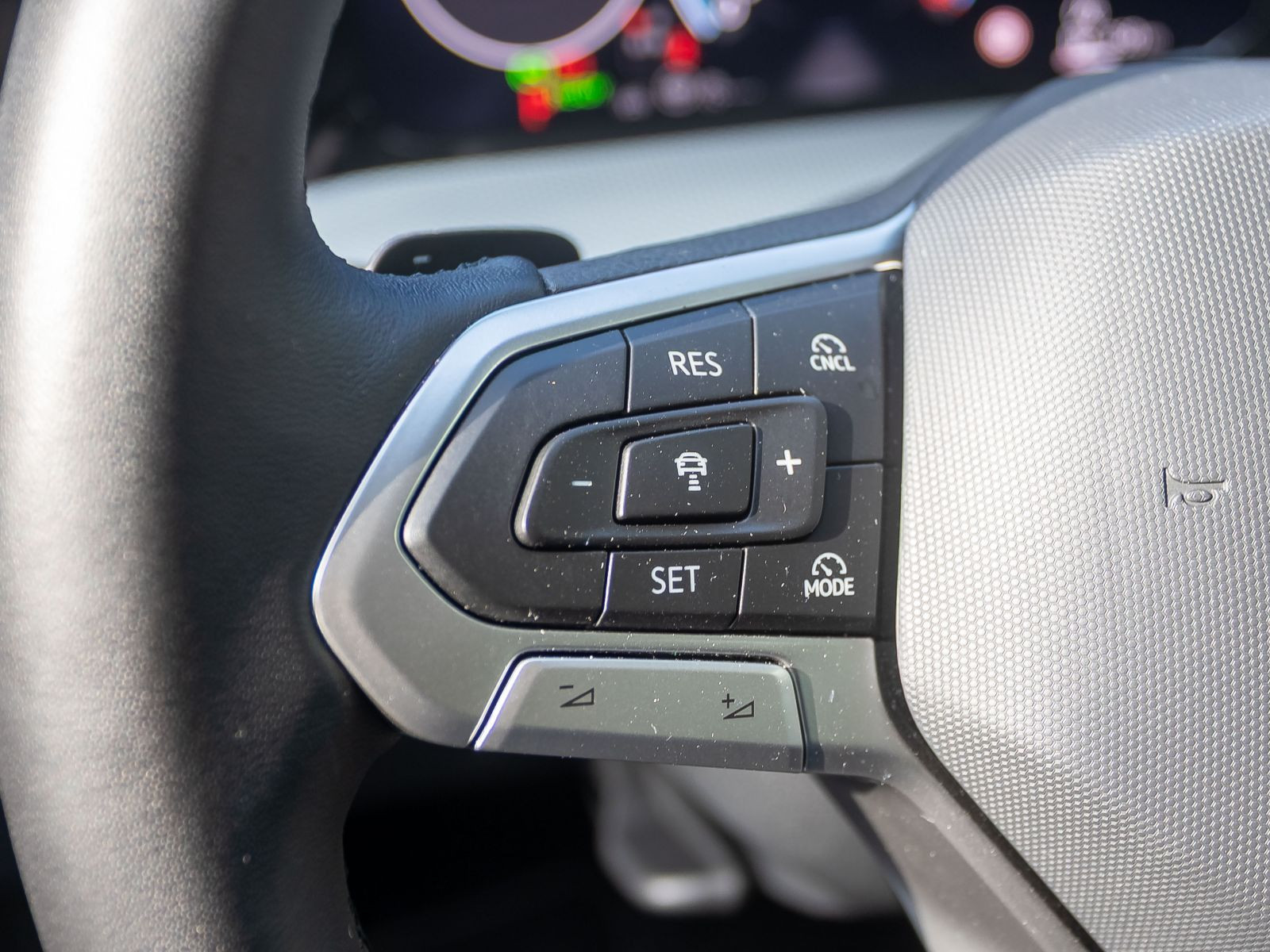 Volkswagen Golf VIII Goal 1.5 eTSI Navi LED ACC EPH AHK