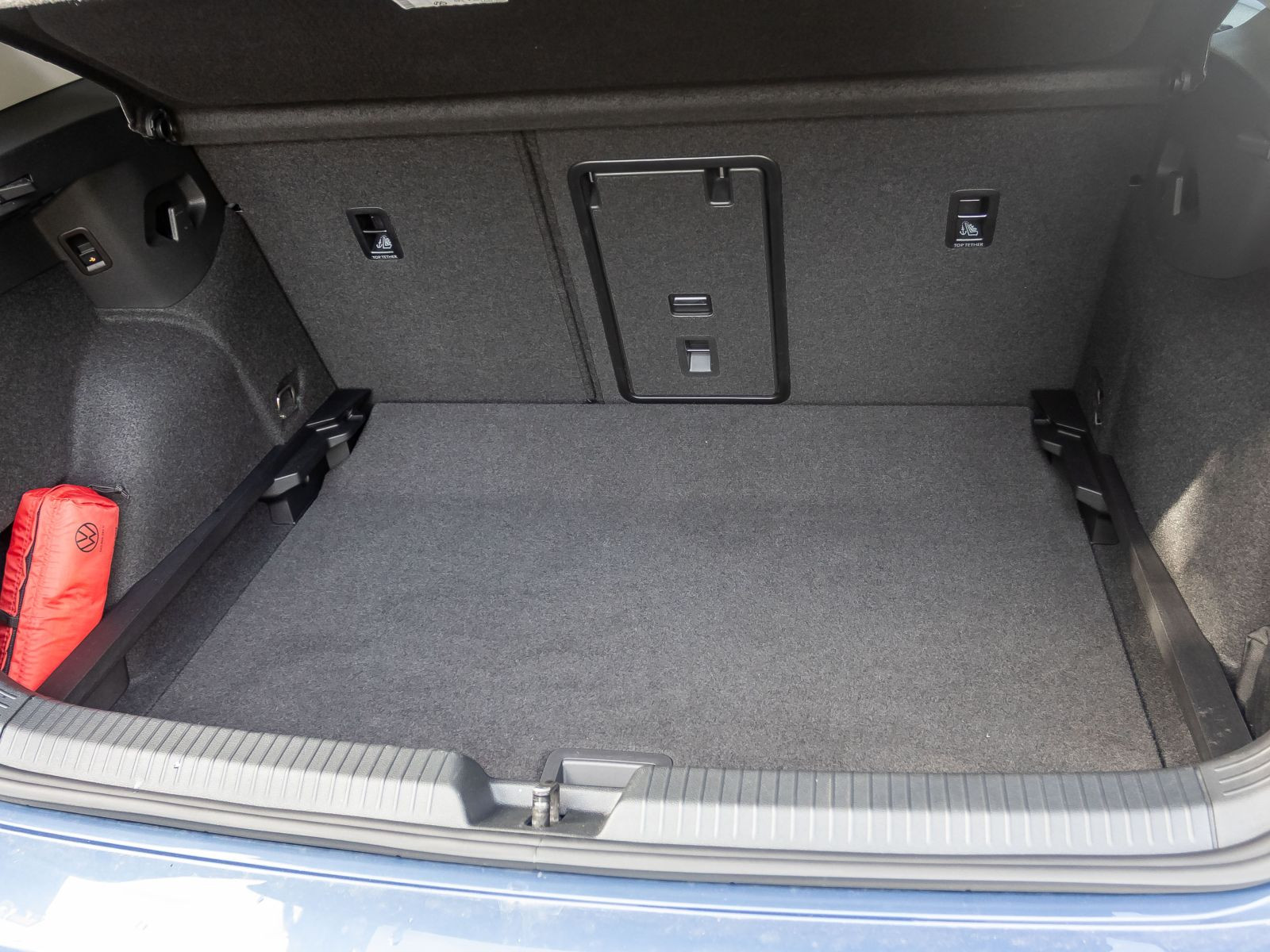Volkswagen Golf VIII Goal 1.5 eTSI Navi LED ACC EPH AHK