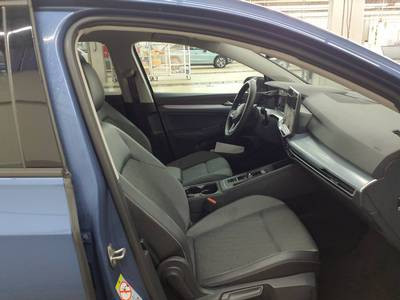 Volkswagen Golf VIII Goal 1.5 eTSI Navi LED ACC EPH AHK