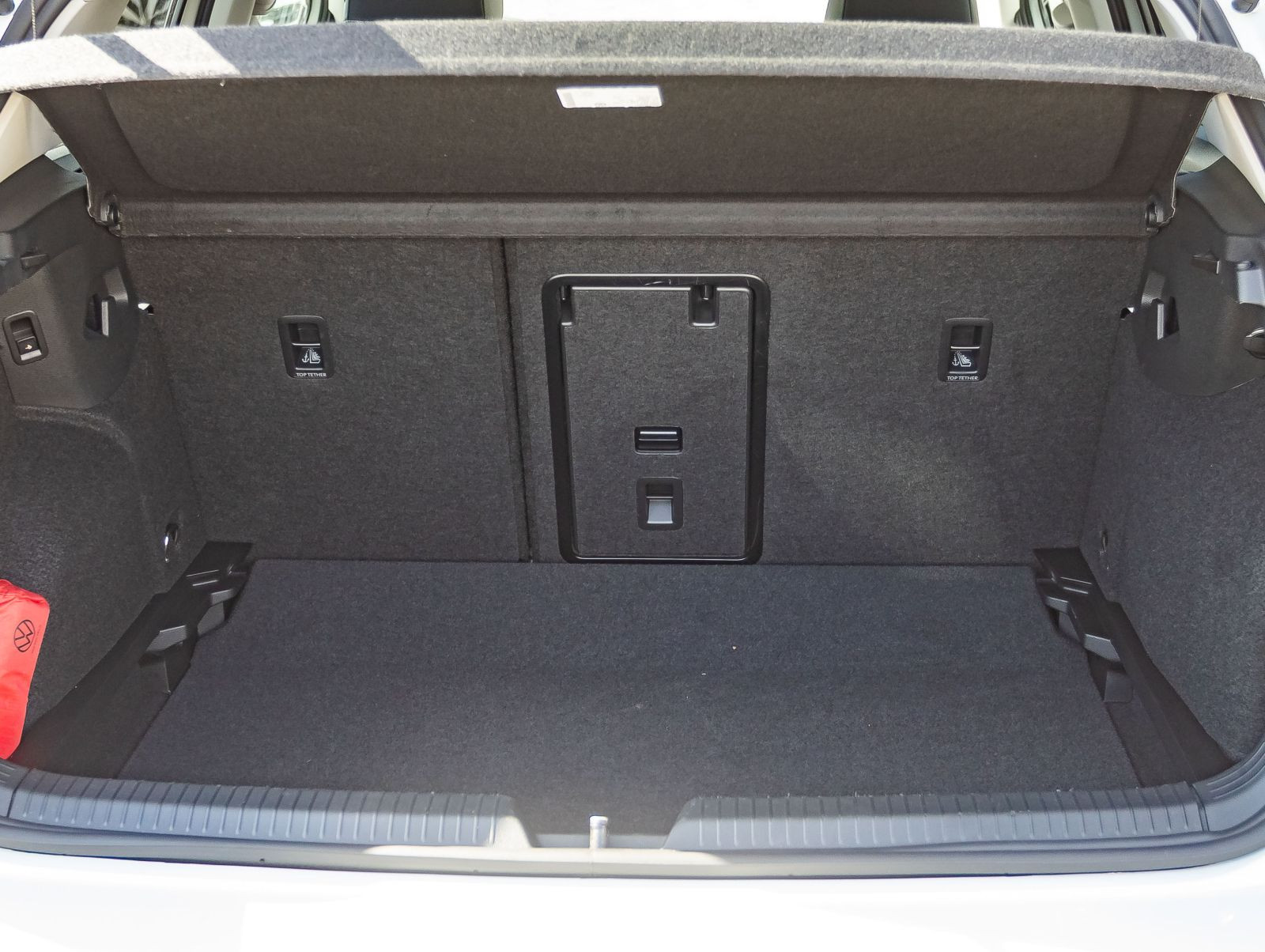 Volkswagen Golf VIII Goal 1.5 eTSI DSG Navi LED ACC EPH AHK