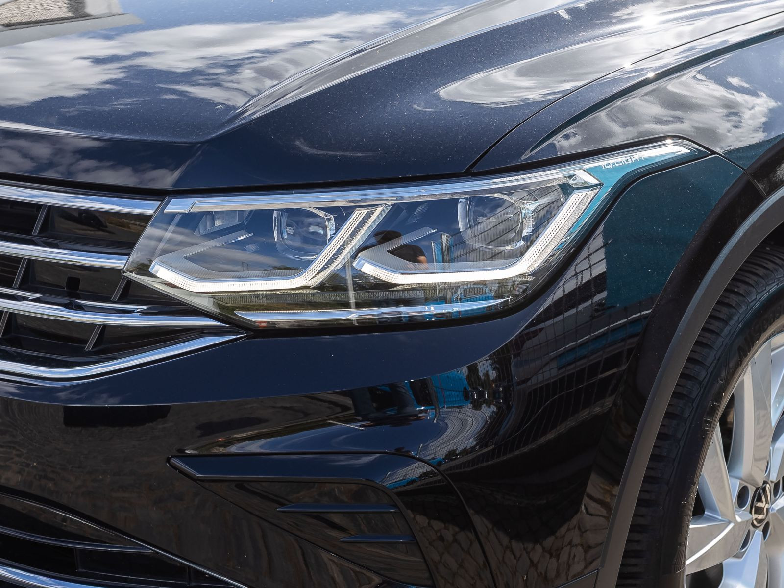 Volkswagen Tiguan 1.5 TSI DSG Elegance, Navi, LED-Matrix, Leder, Panoramadach
