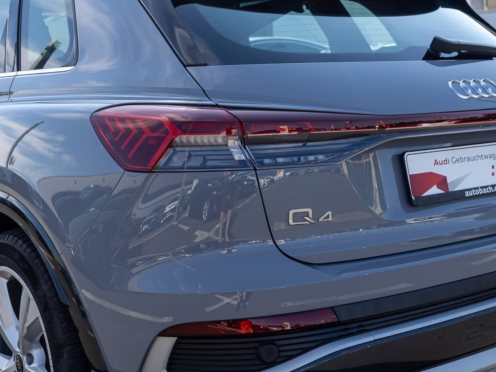 Audi Q4 S line 40 e-tron LED Standklima Sitzhzg EPH