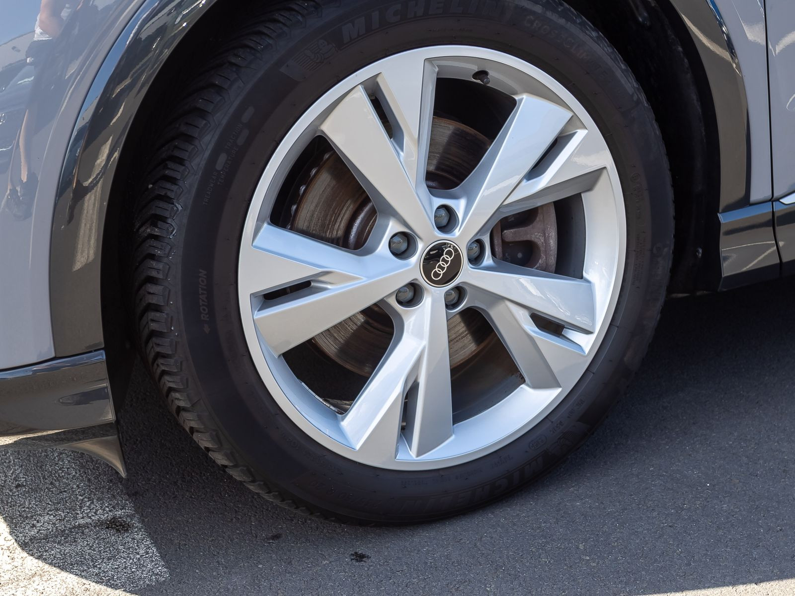 Audi Q4 S line 40 e-tron LED Standklima Sitzhzg EPH