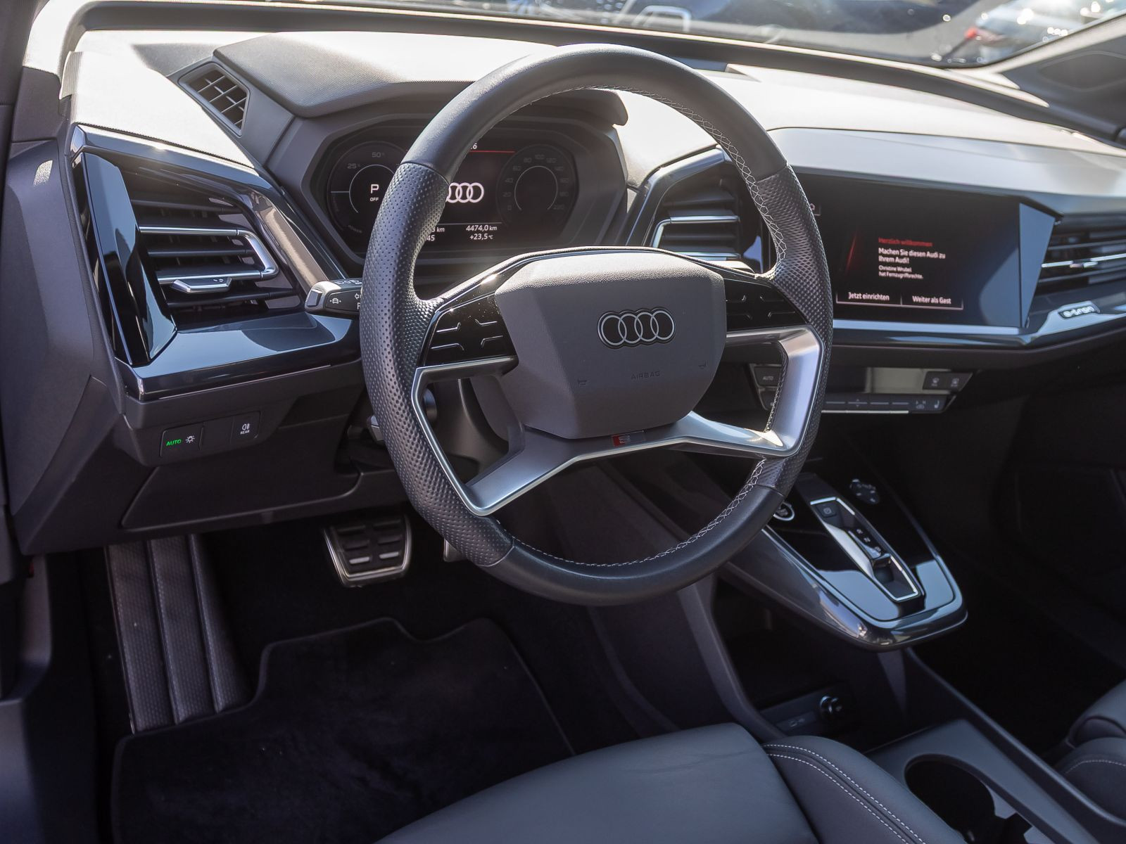 Audi Q4 S line 40 e-tron LED Standklima Sitzhzg EPH