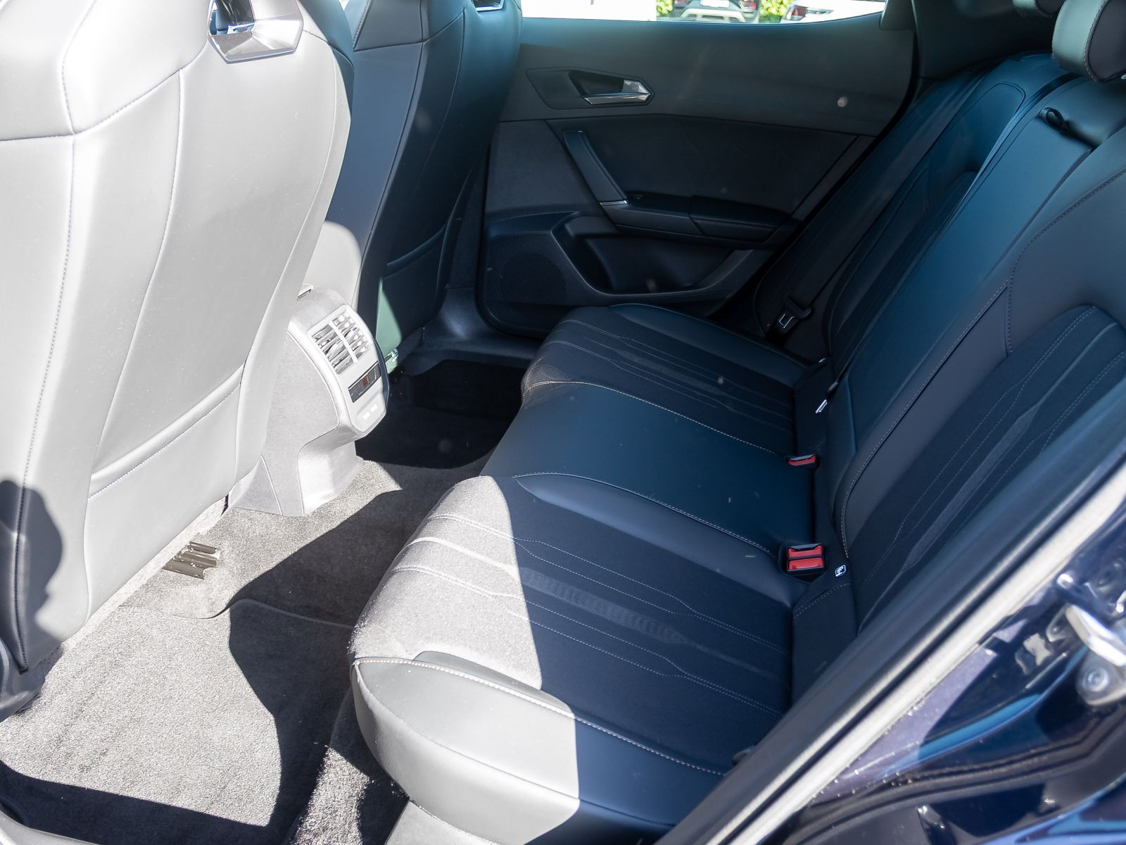 Cupra Formentor VZ 1.4 eHybrid DSG Navi LED ACC EPH DAB