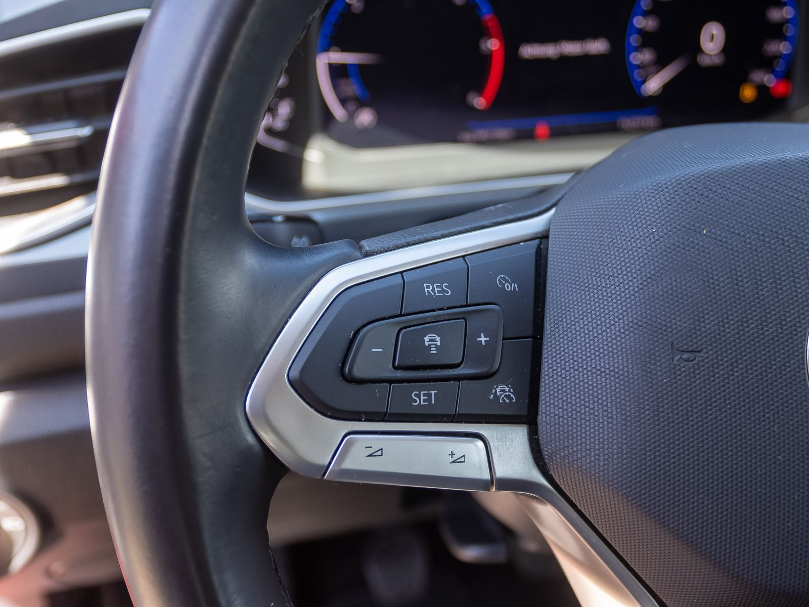Volkswagen T-Roc Style 2.0TDI Navi Matrix ACC EPH CarPlay AHK
