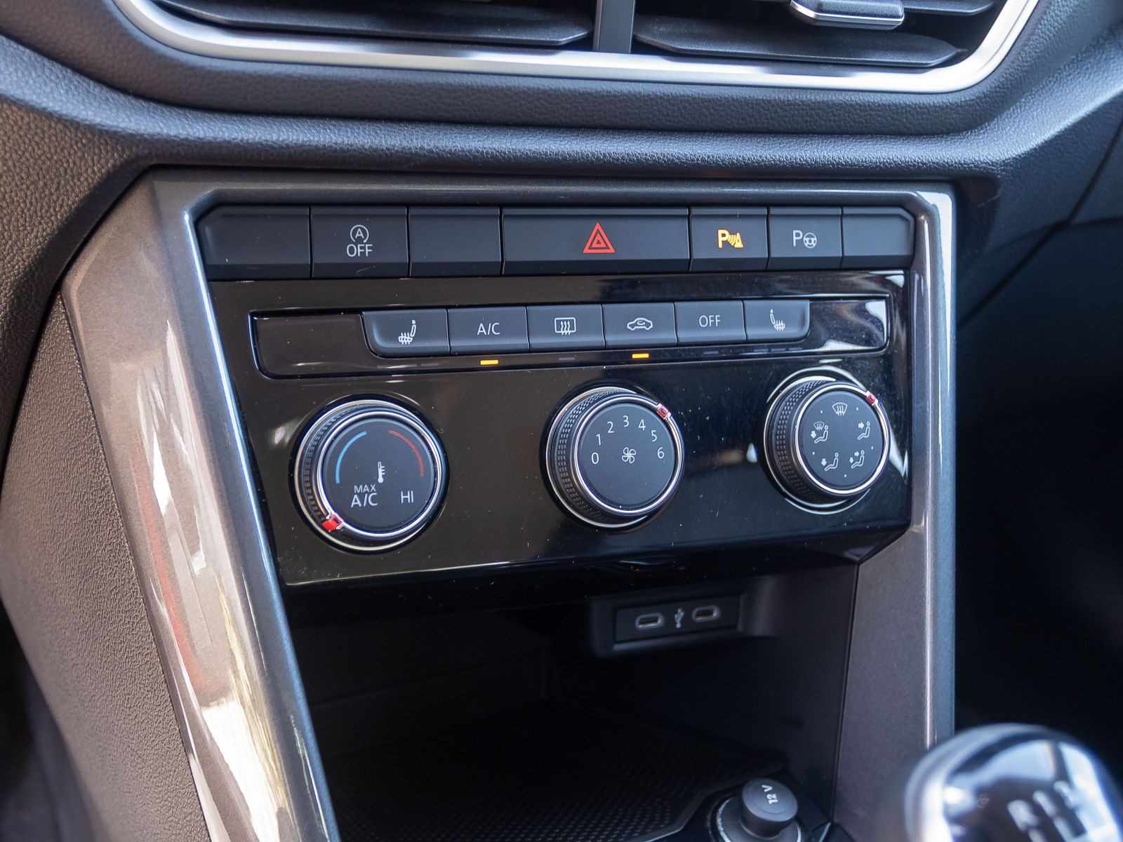 Volkswagen T-Roc Style 2.0TDI Navi Matrix ACC EPH CarPlay AHK