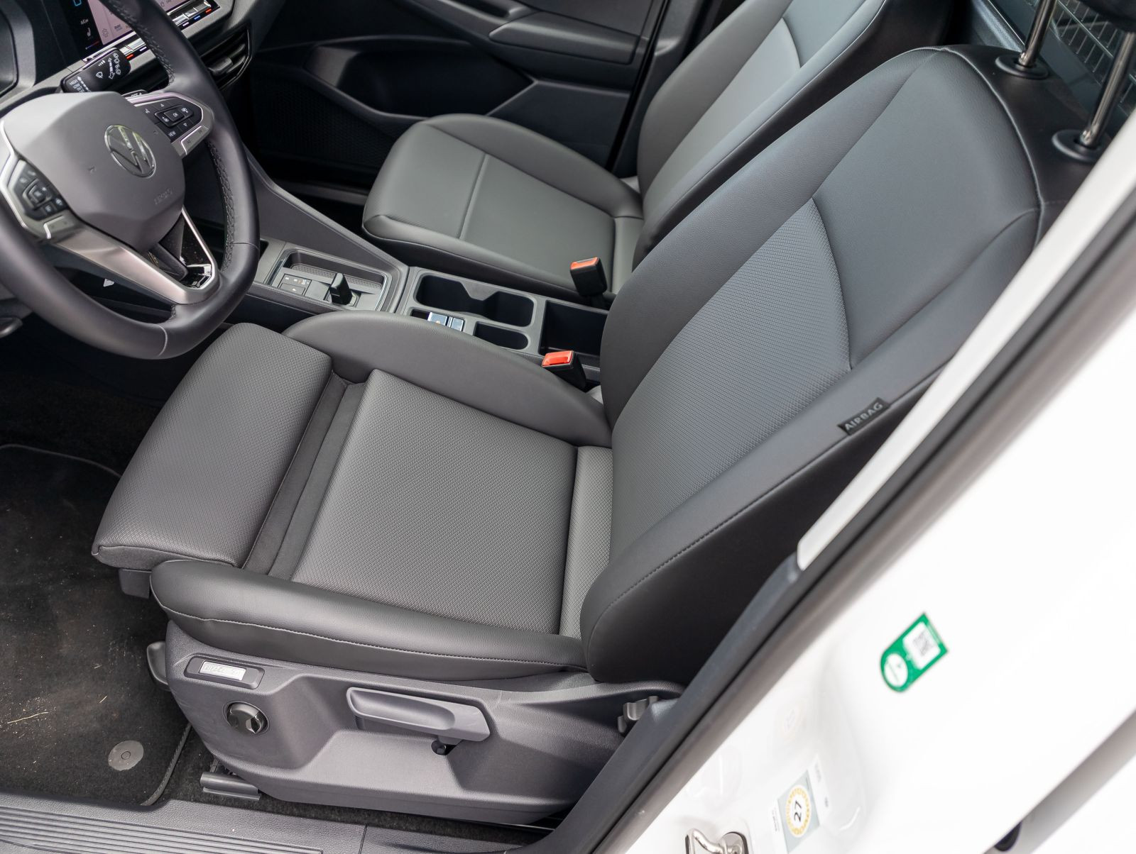 Volkswagen Caddy Maxi Cargo 1.5 TSI DSG Navi, Klima, Parkpilot