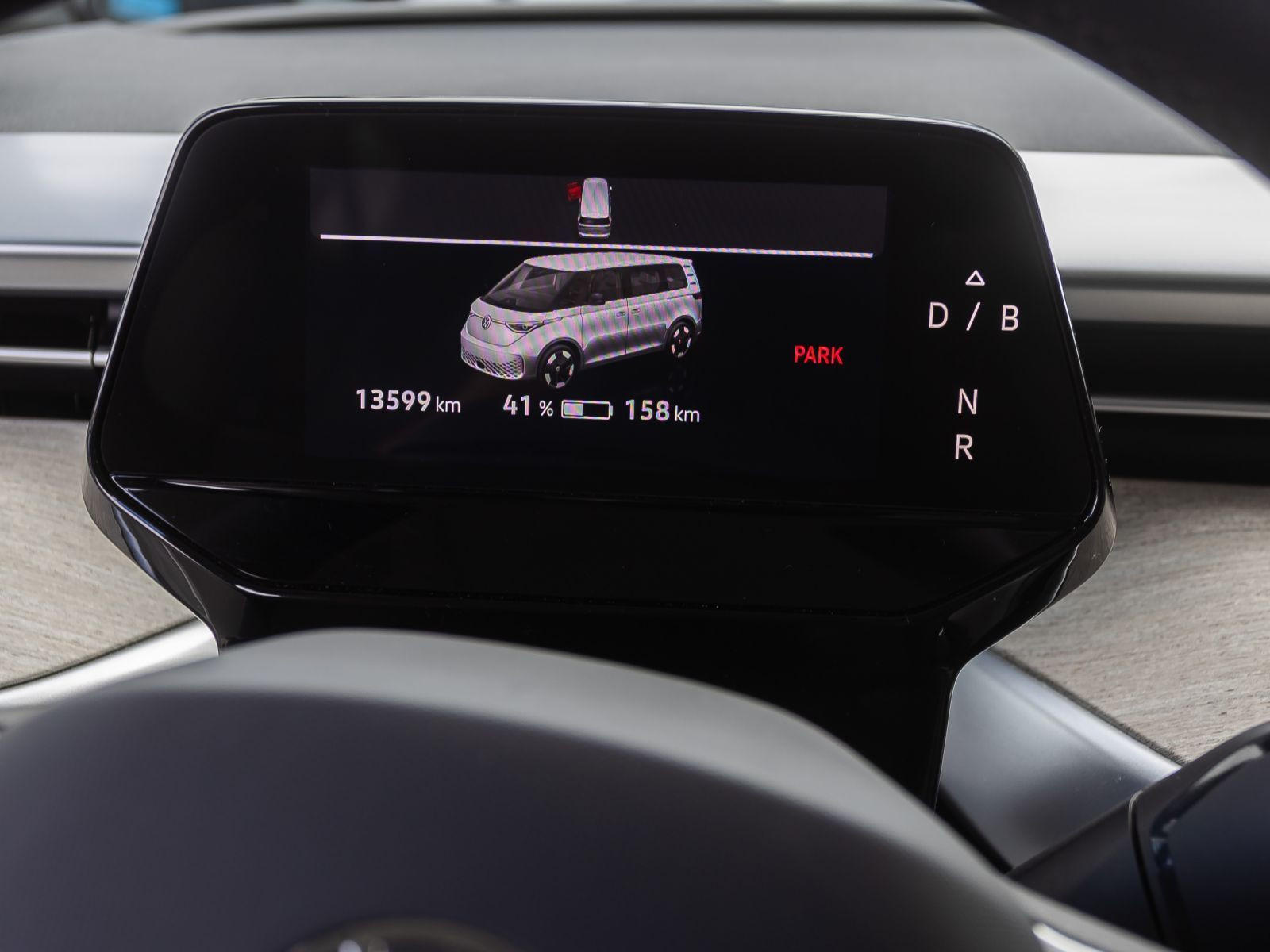 Volkswagen ID.Buzz Pro, AHK, LED-Matrix, Area View inklusive Rückfahrkamera, App-Connect