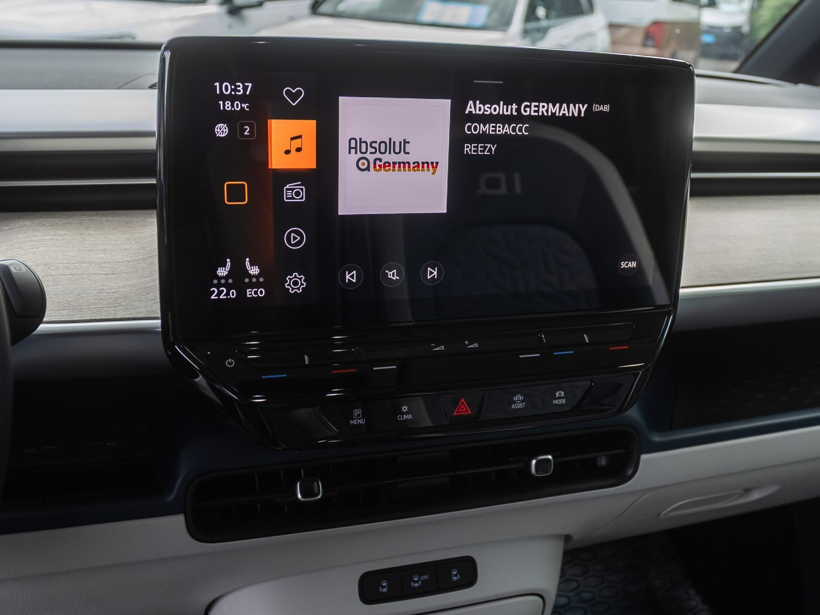 Volkswagen ID.Buzz Pro, AHK, LED-Matrix, Area View inklusive Rückfahrkamera, App-Connect