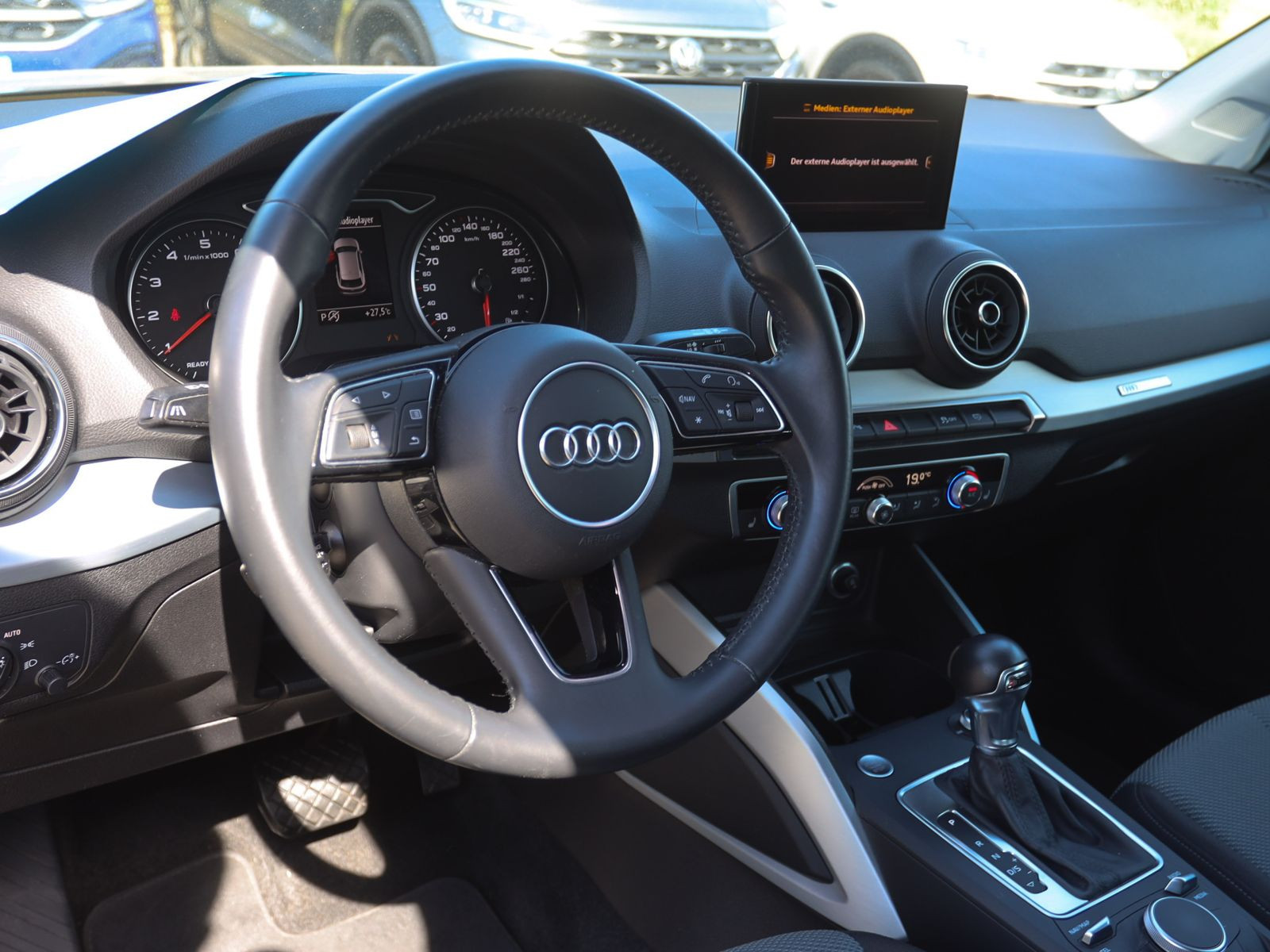 Audi Q2 35 TFSI S-Tronic Design, Navi, LED, Rückfahrkamera