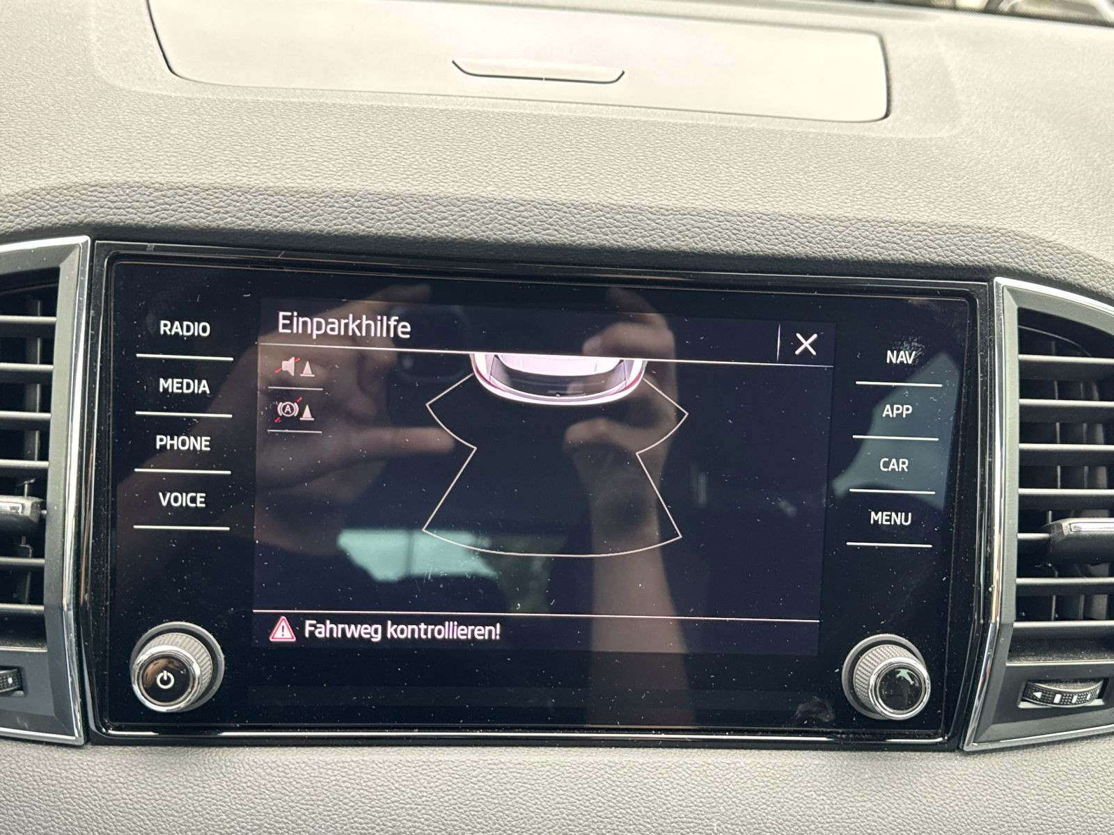 Skoda Karoq Tour 2.0TDI LED Navi GRA EPH KESSY