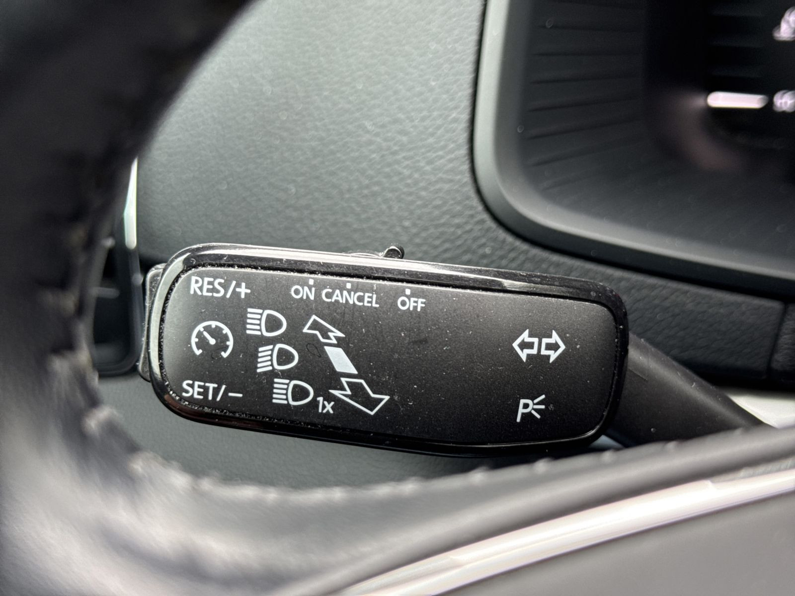 Skoda Karoq Tour 2.0TDI LED Navi GRA EPH KESSY