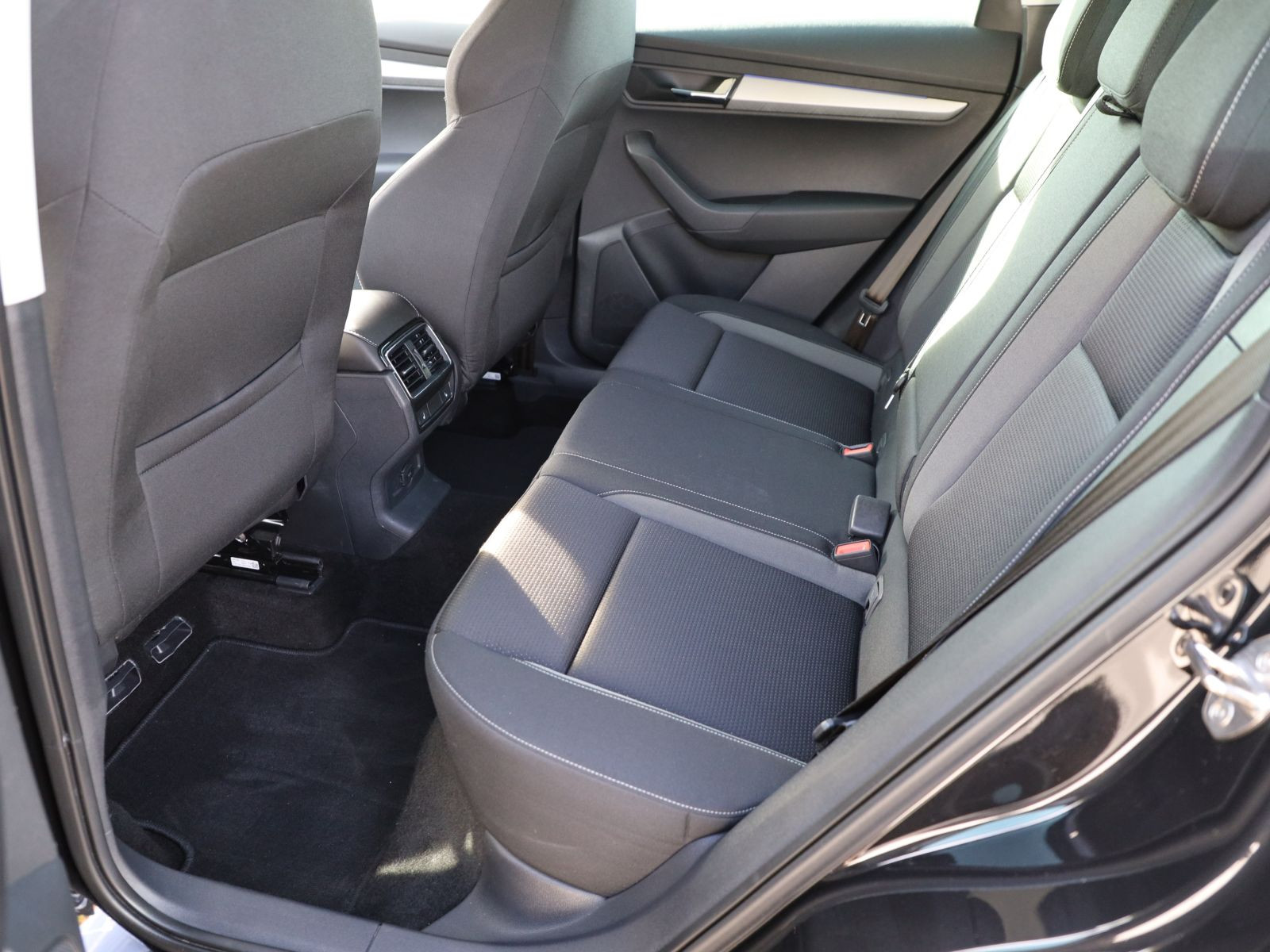 Skoda Karoq Tour 2.0TDI LED Navi GRA EPH KESSY
