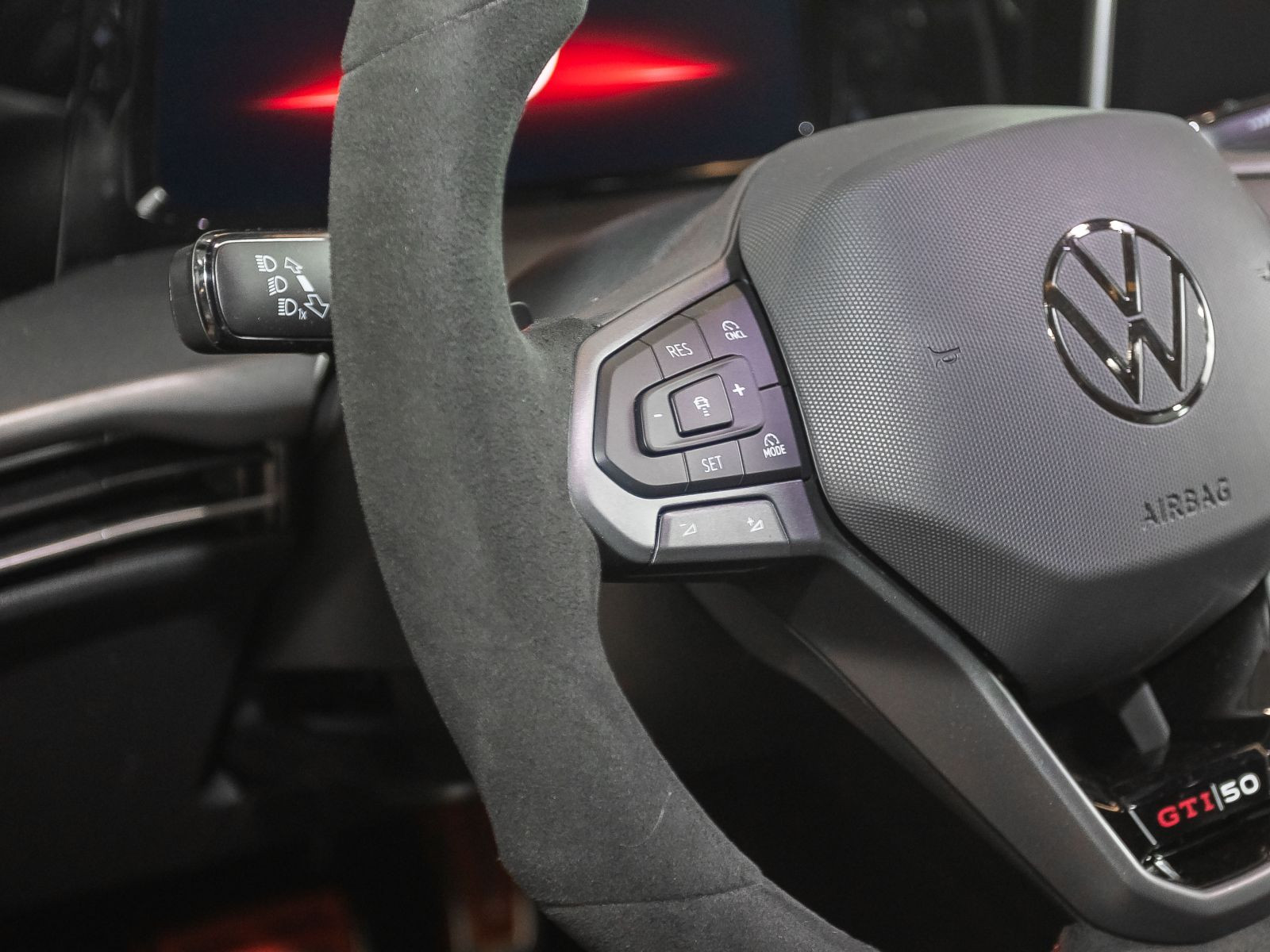 Volkswagen Golf VIII GTI "Edition 50" DSG Navi Matrix HuD Panorama ACC