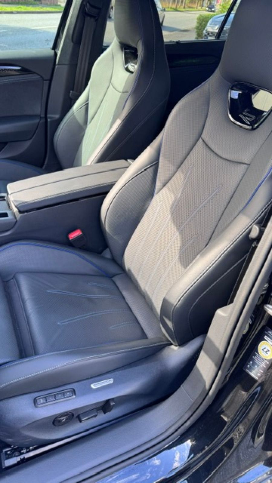 Volkswagen Passat R-Line 2.0TSI 4M DSG Navi Matrix HuD Standhzg ACC AHK