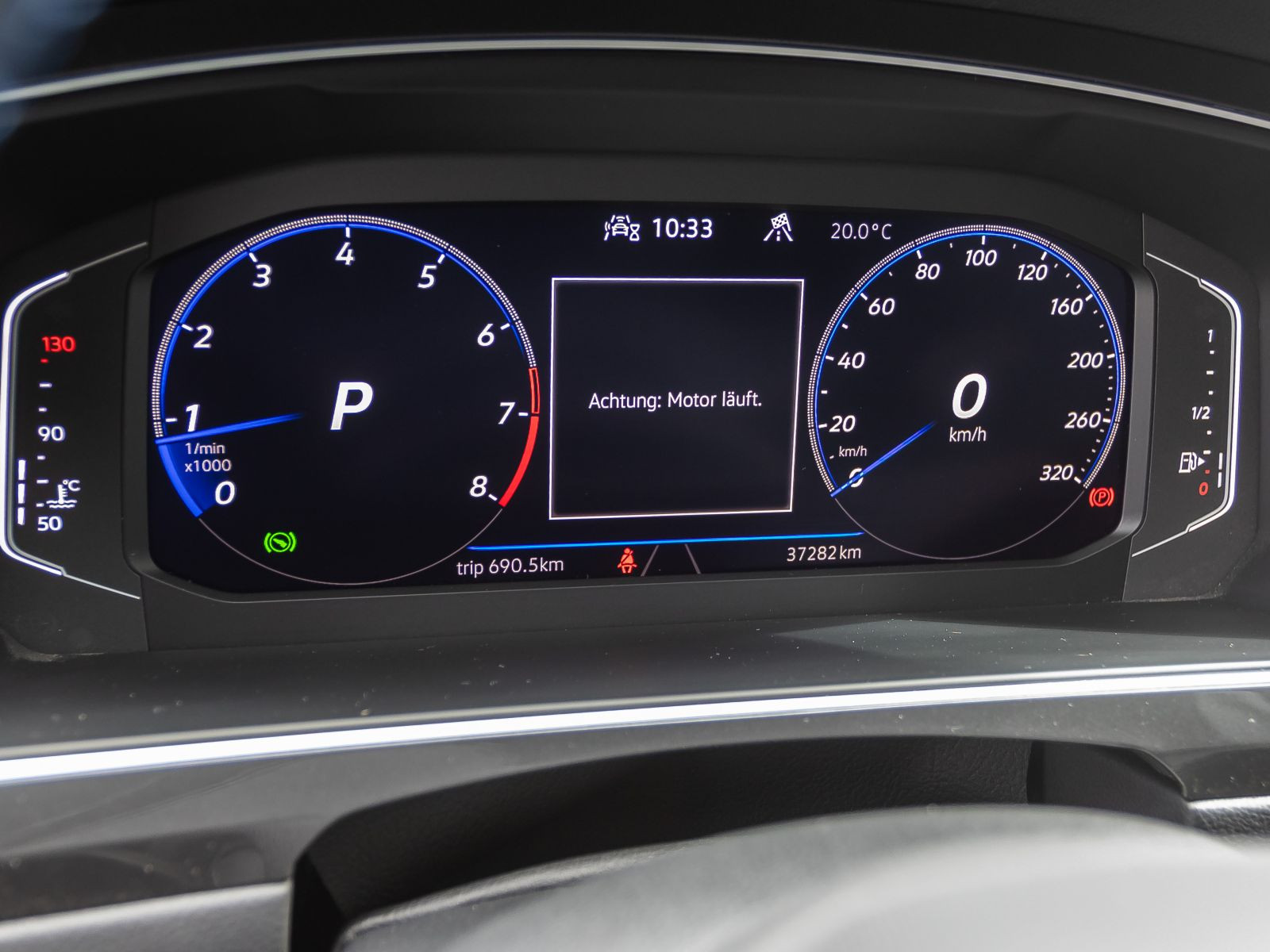 Volkswagen Tiguan R Black Style 2.0 TSI DSG, Panoramadach, LED-Matrix, Rückfahrkamera