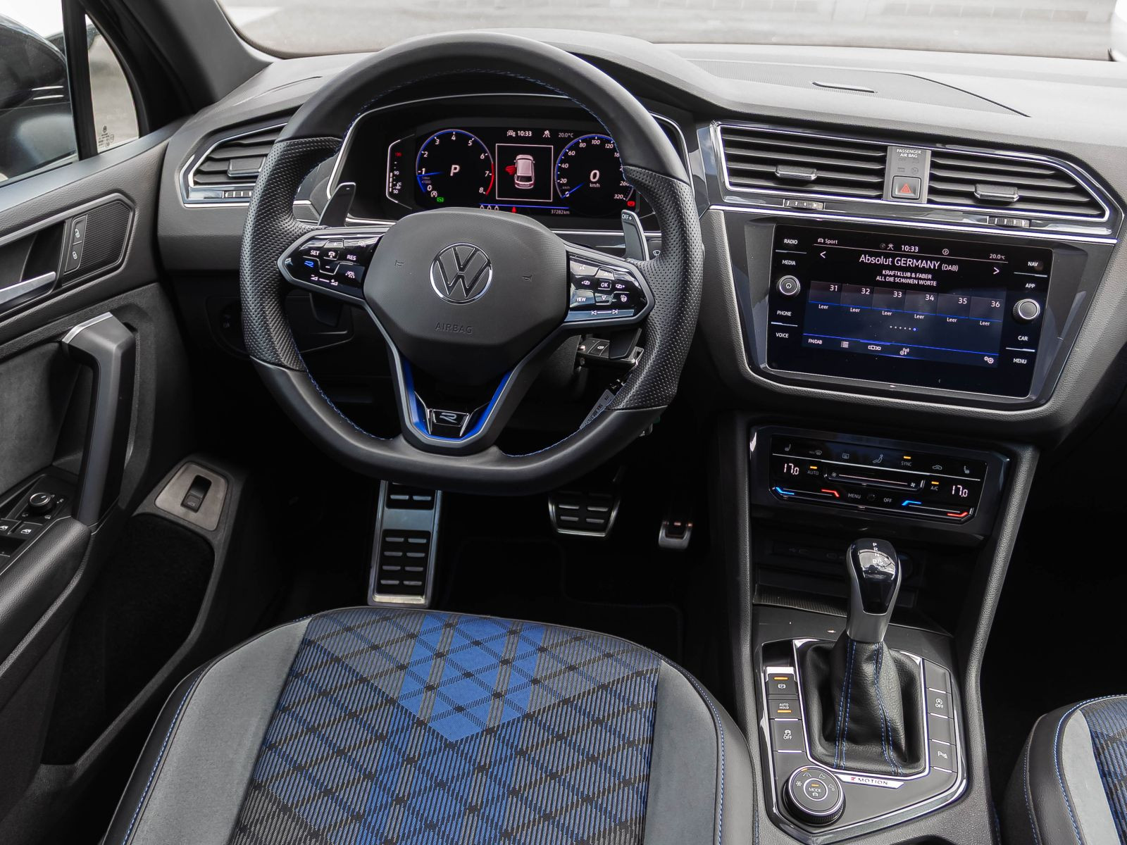Volkswagen Tiguan R Black Style 2.0 TSI DSG, Panoramadach, LED-Matrix, Rückfahrkamera