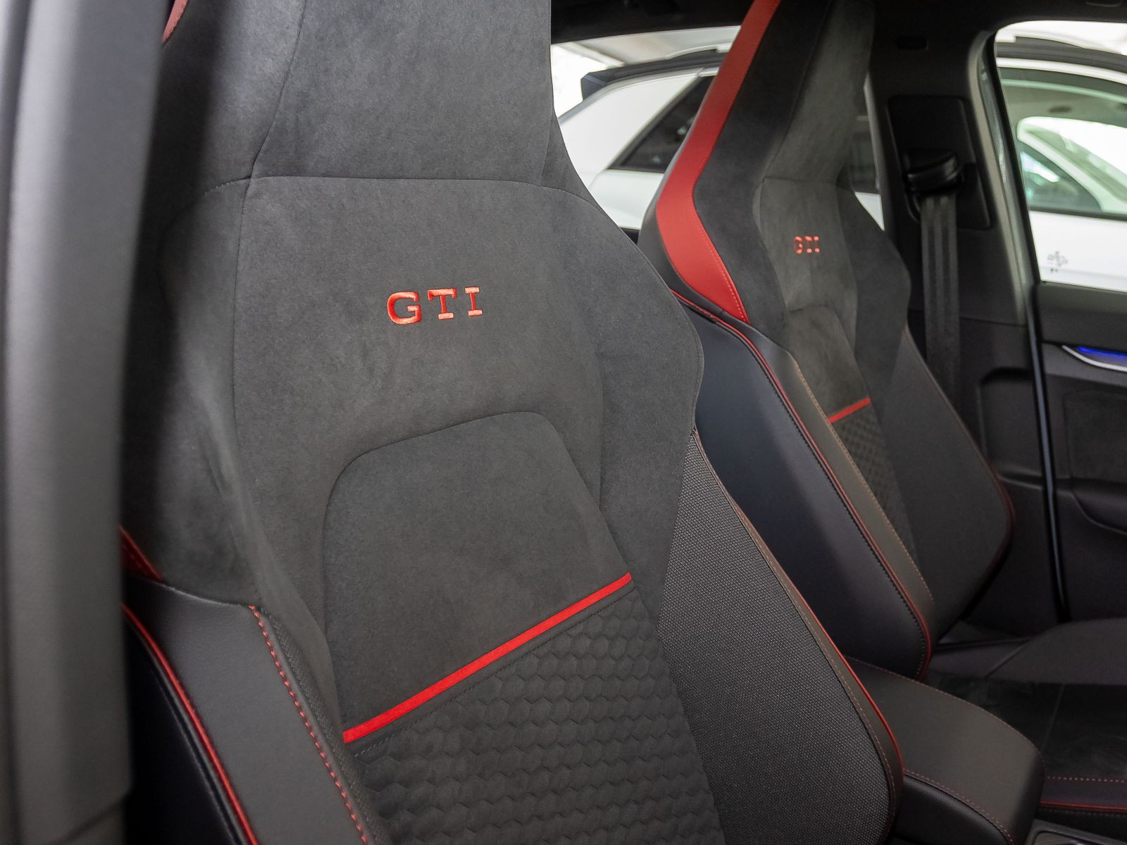 Volkswagen Golf VIII GTI 2.0 TSI DSG Clubsport Navi ACC EPH