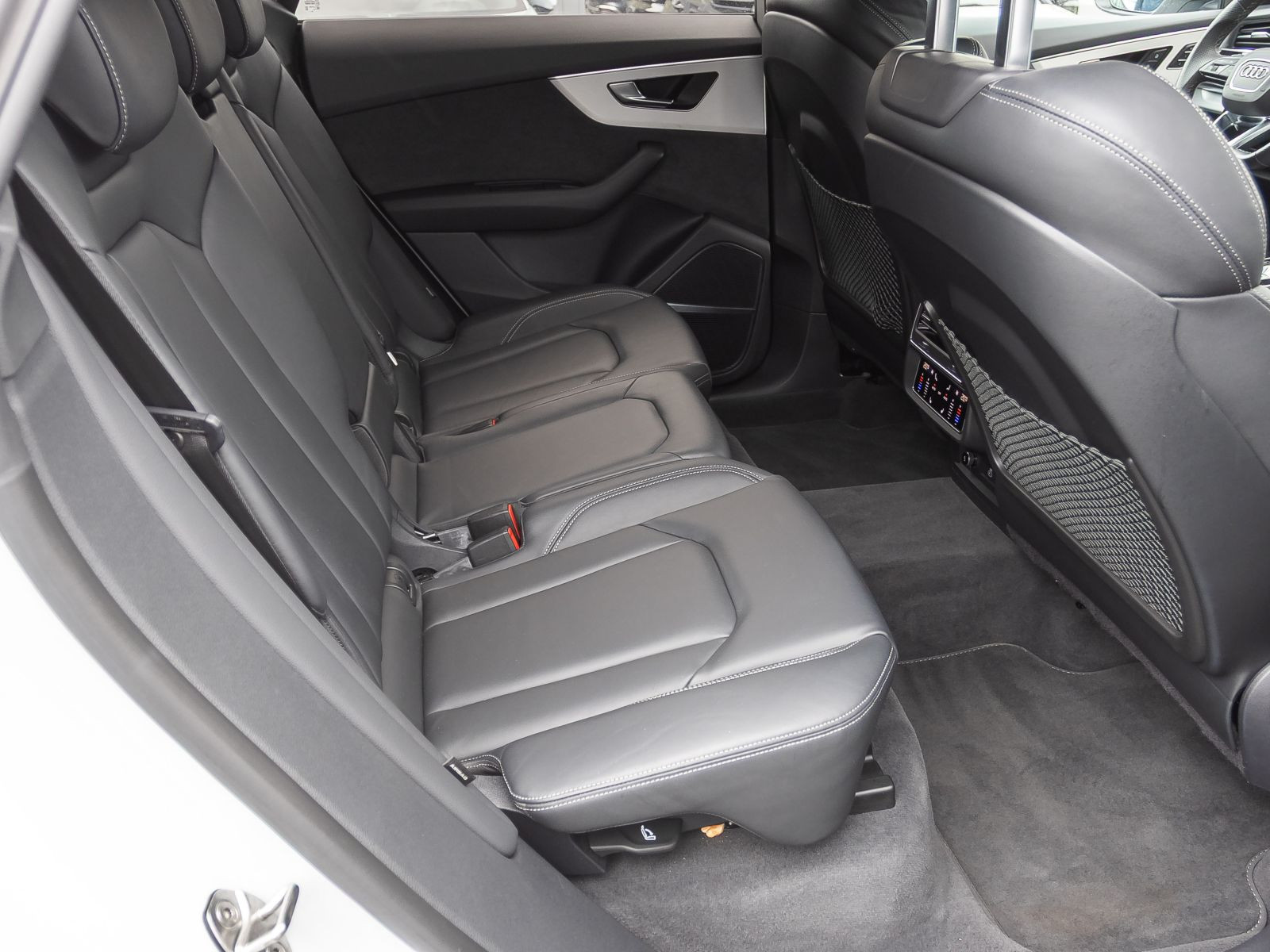 Audi SQ8 TFSI Navi Matrix Luftfederung B&O GRA AHK