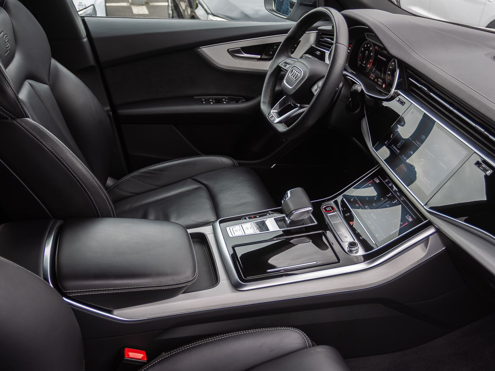 Audi SQ8 TFSI Navi Matrix Luftfederung B&O GRA AHK
