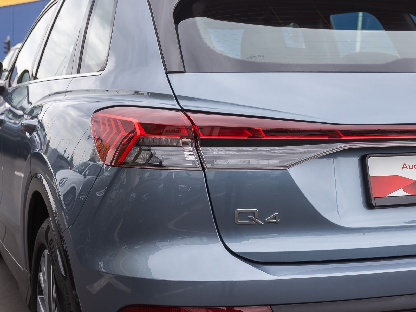 Audi Q4 e-tron advanced 40 Navi LED EPH Standklima AHK