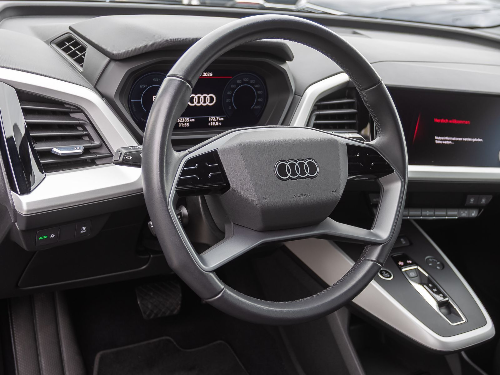 Audi Q4 e-tron advanced 40 Navi LED EPH Standklima AHK