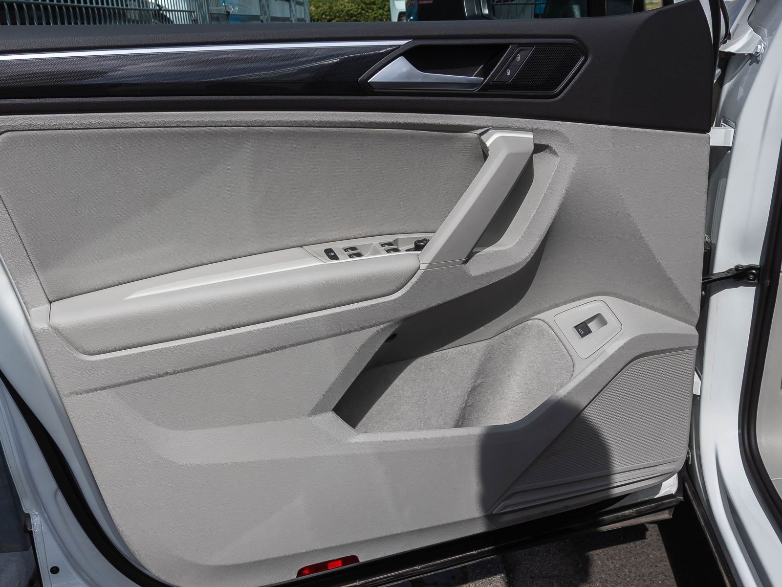 Volkswagen Tiguan 1.5 TSI DSG Elegance, Panoramadach, LED-Matrix, Navi, Rückfahrkamera