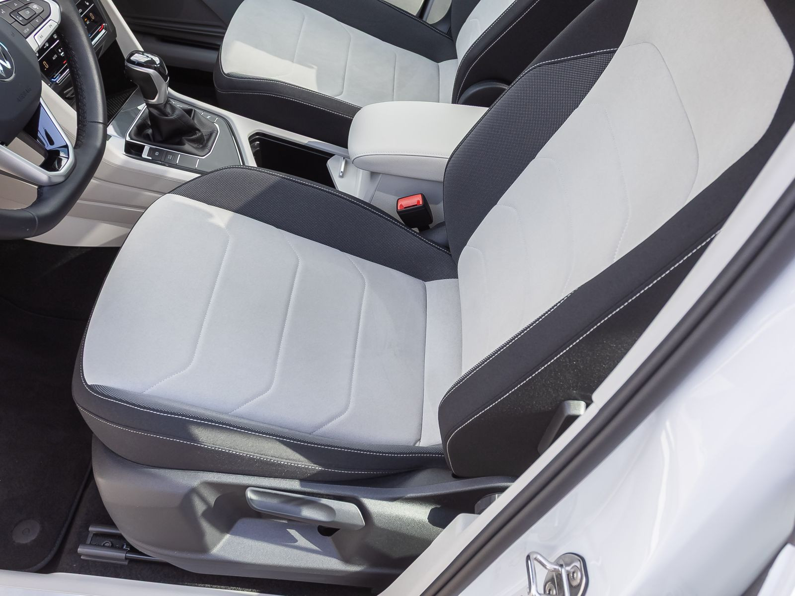 Volkswagen Tiguan 1.5 TSI DSG Elegance, Panoramadach, LED-Matrix, Navi, Rückfahrkamera