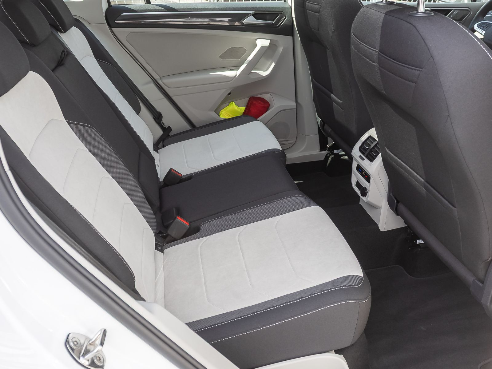Volkswagen Tiguan 1.5 TSI DSG Elegance, Panoramadach, LED-Matrix, Navi, Rückfahrkamera