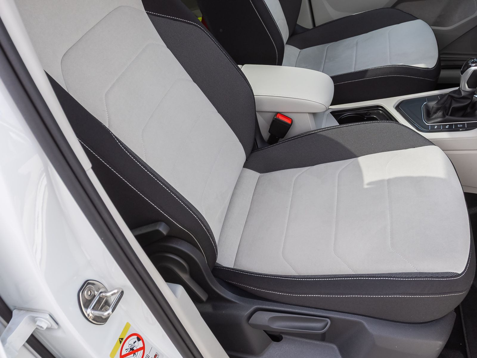 Volkswagen Tiguan 1.5 TSI DSG Elegance, Panoramadach, LED-Matrix, Navi, Rückfahrkamera