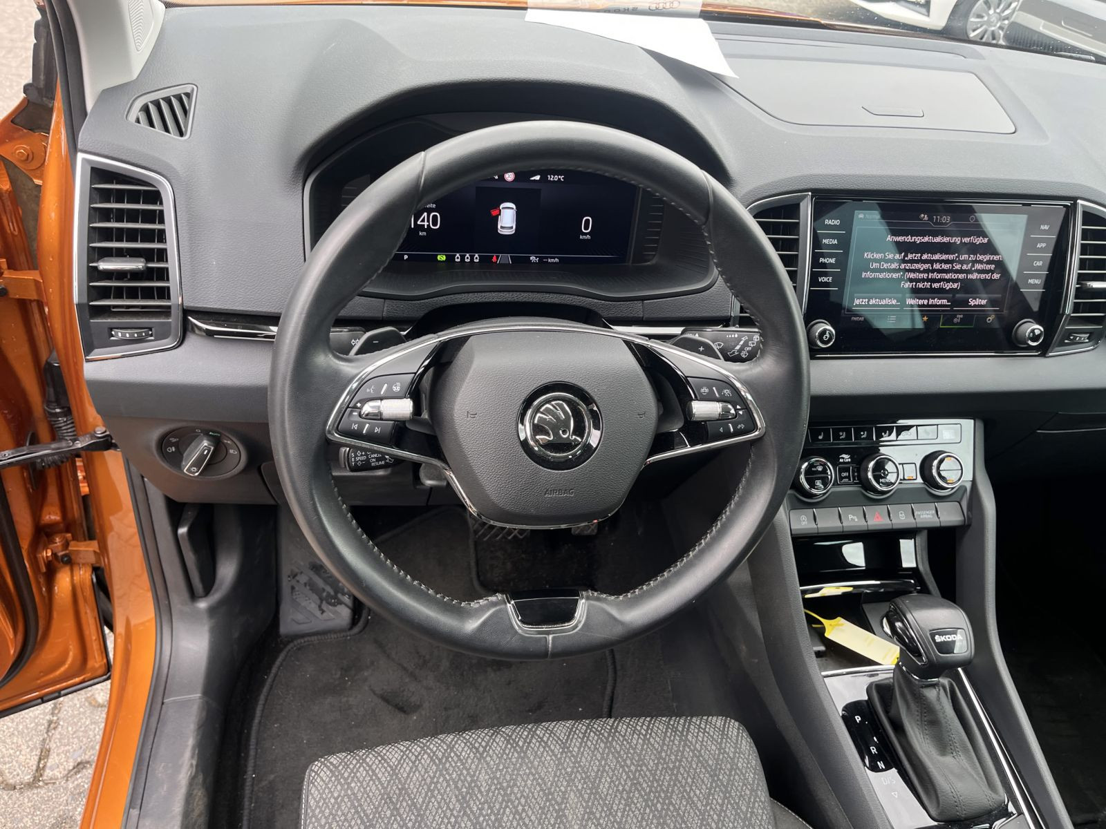Skoda Karoq Style 1.5TSI Navi AHK LED ACC EPH KESSY