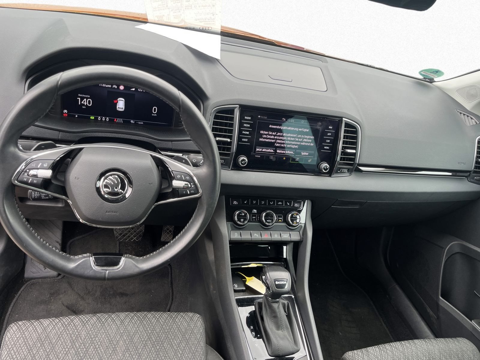 Skoda Karoq Style 1.5TSI Navi AHK LED ACC EPH KESSY