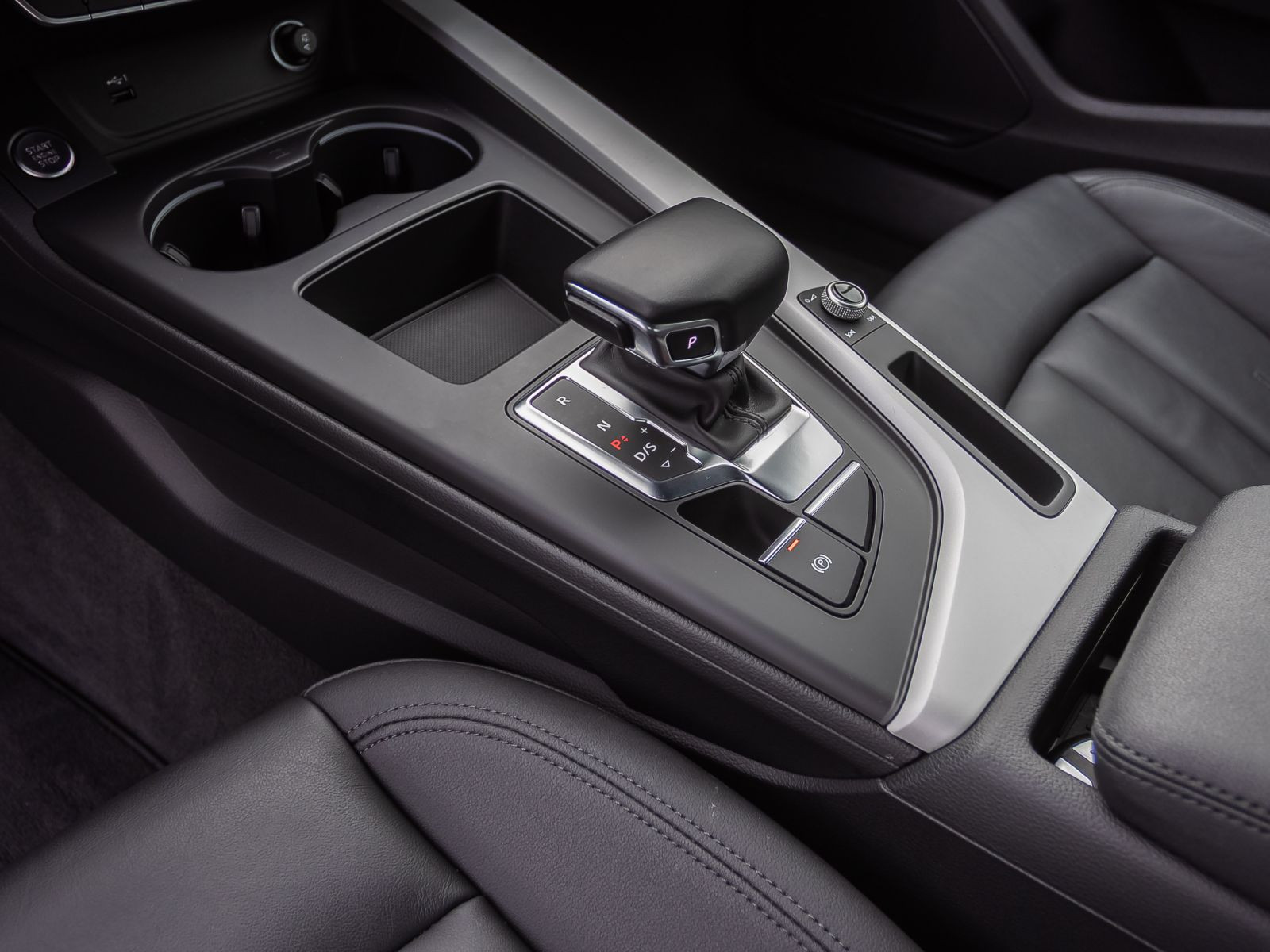 Audi A4 Avant Advanced 35TFSI Stronic Navi LED ACC AHK