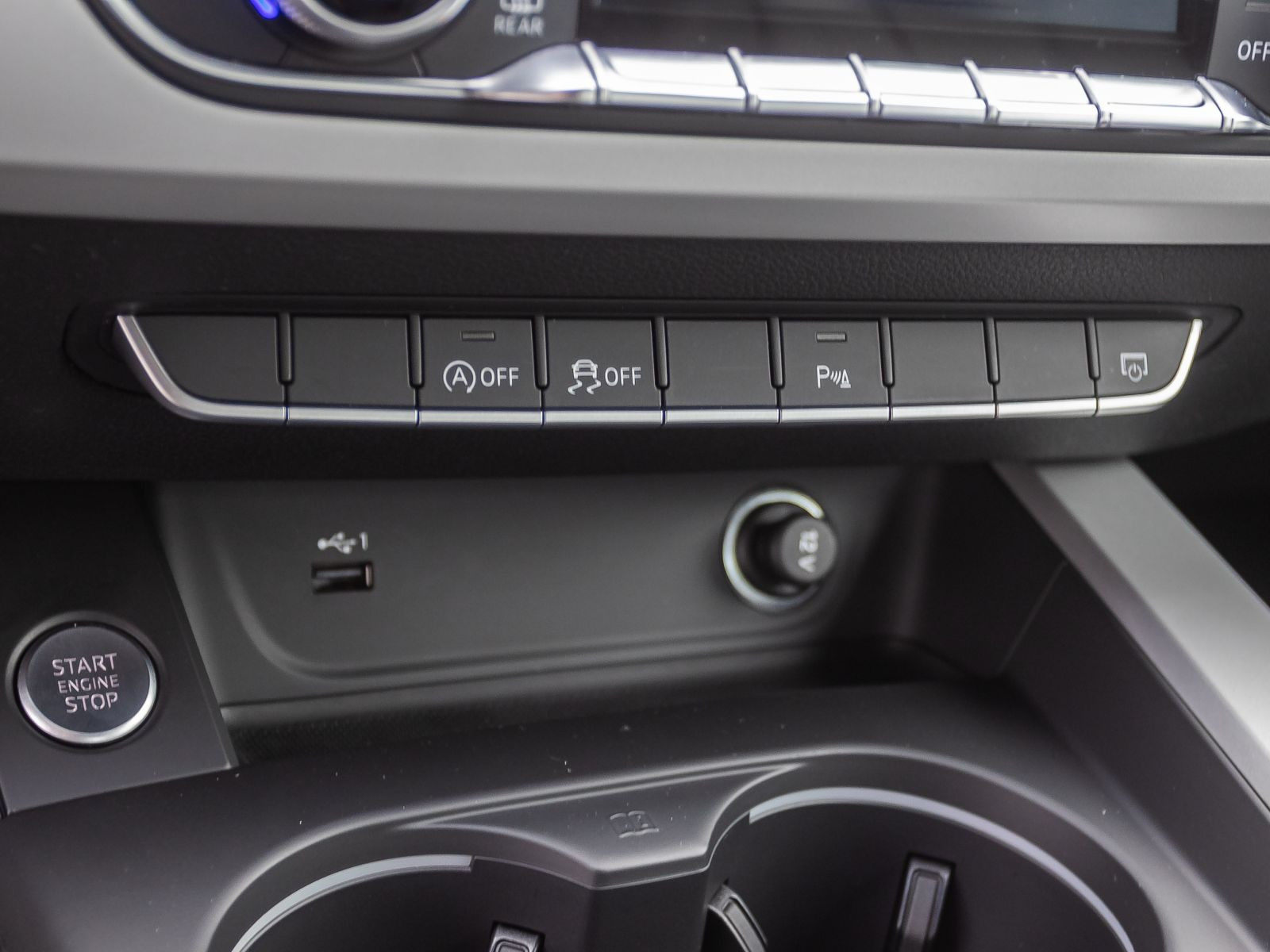Audi A4 Avant Advanced 35TFSI Stronic Navi LED ACC AHK
