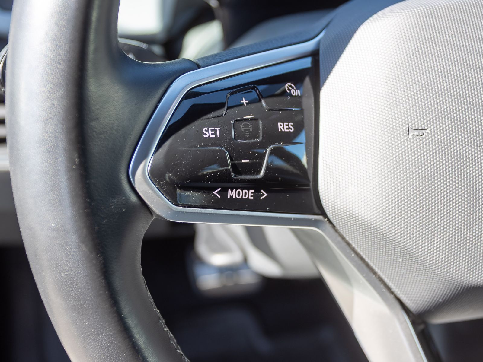 Volkswagen ID.3 Pro S Navi HUD Matrix ACC Standklima EPH