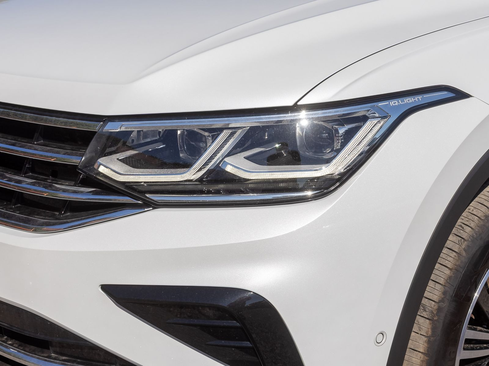 Volkswagen Tiguan 2.0 TDI Elegance 4M DSG Matrix Standhzg