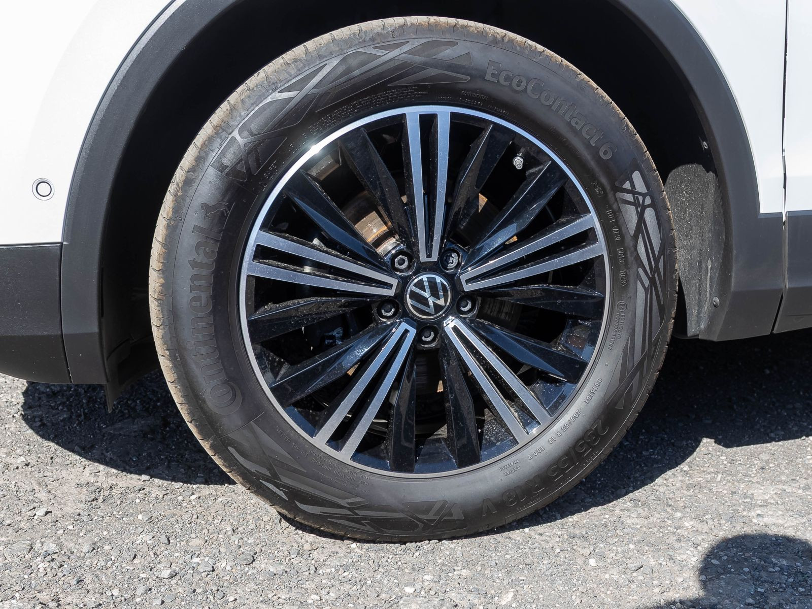 Volkswagen Tiguan 2.0 TDI Elegance 4M DSG Matrix Standhzg