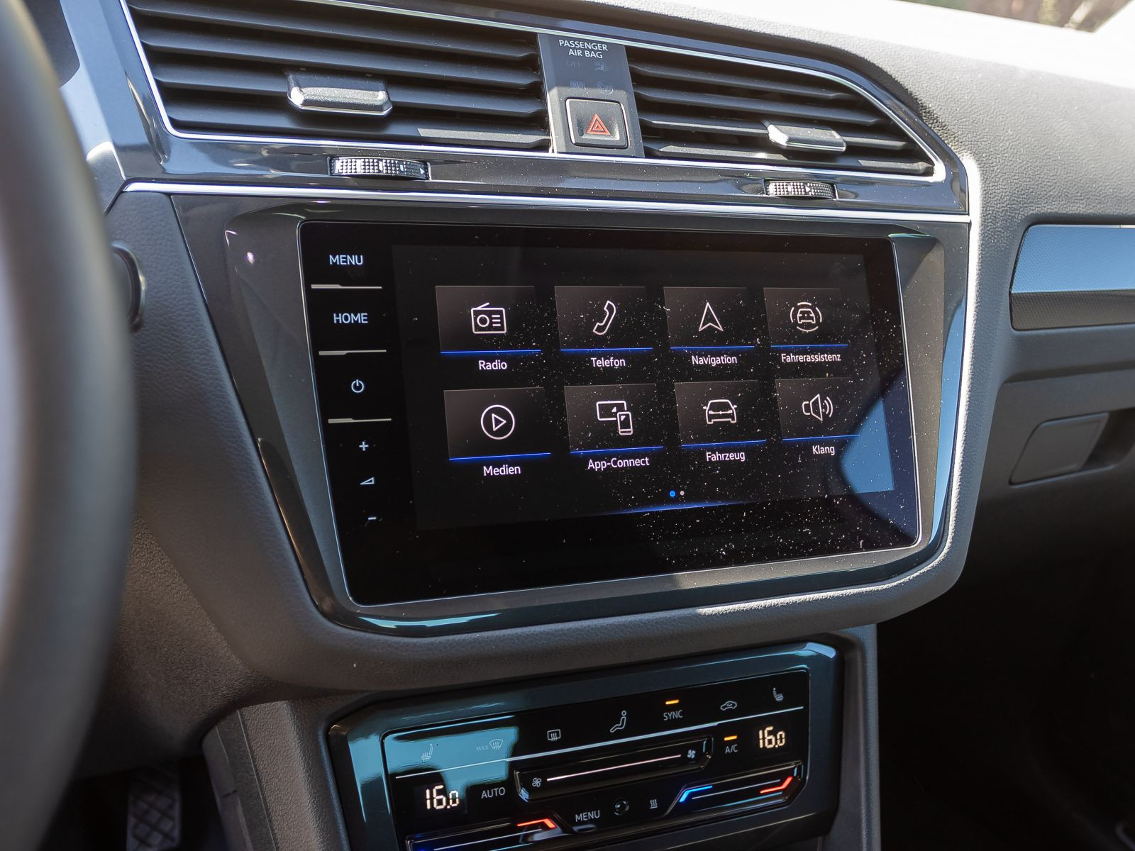 Volkswagen Tiguan 2.0 TDI Elegance 4M DSG Matrix Standhzg