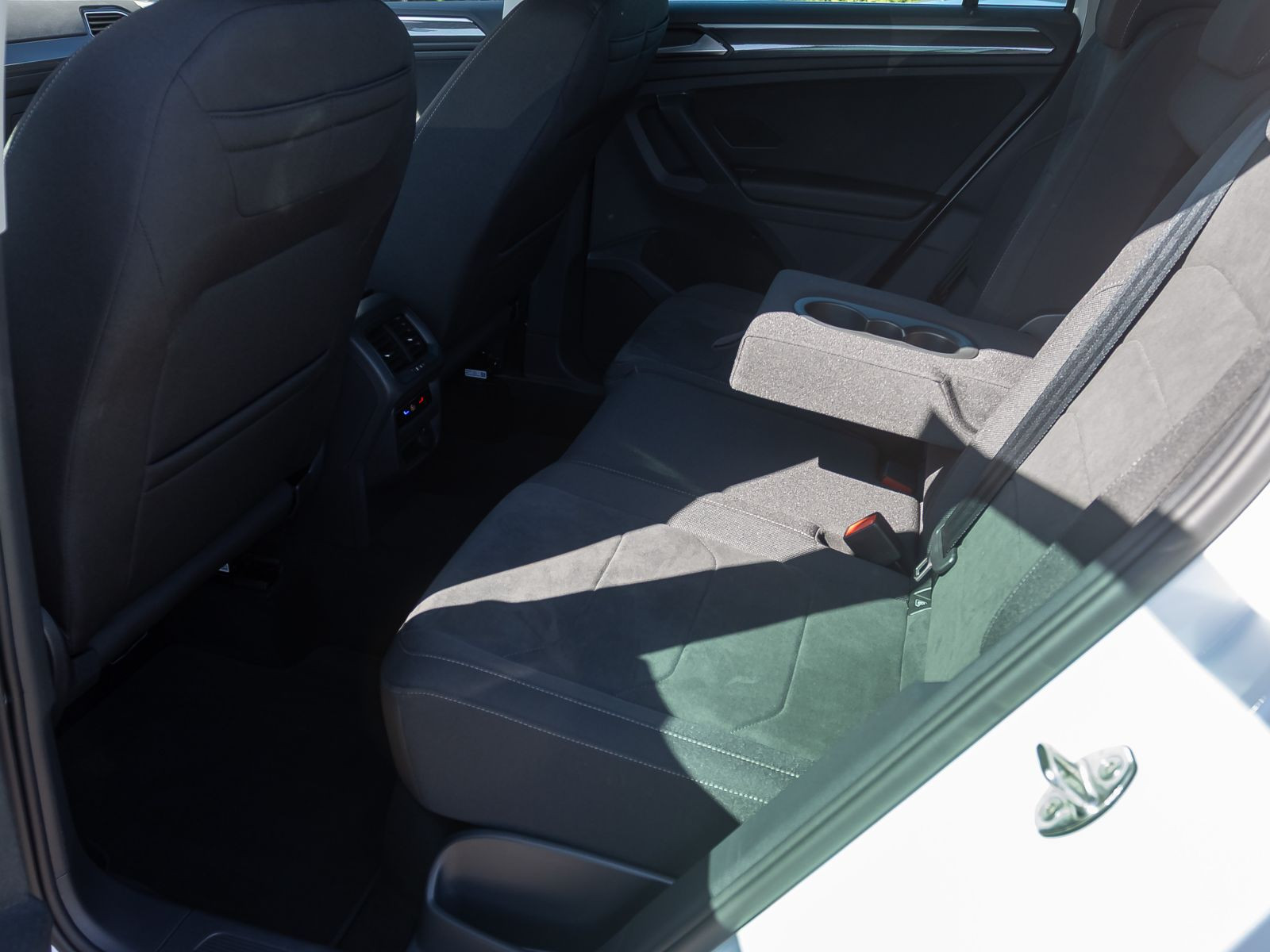 Volkswagen Tiguan 2.0 TDI Elegance 4M DSG Matrix Standhzg