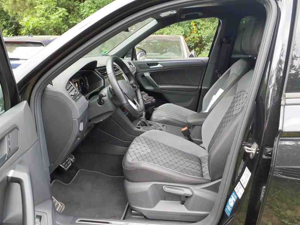 Volkswagen Tiguan 2.0 TDI R-Line "Black Style" 4M DSG AHK