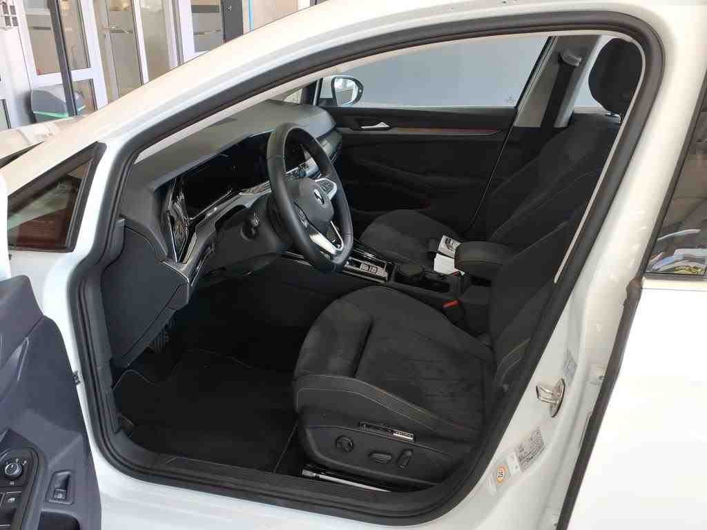 Volkswagen Golf VIII 1.4 TSI DSG eHybrid Style, LED-Matrix, Navi, App-Connect, Klima