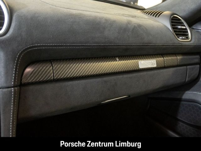 Porsche Cayman 718 GT4 RS Weissach-Paket Clubsportpaket