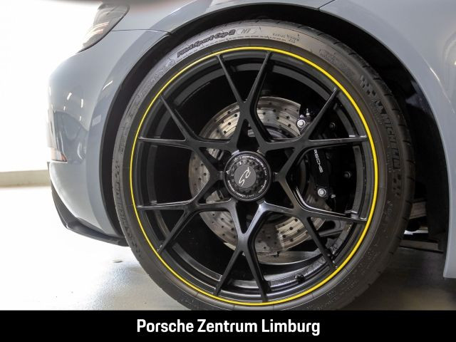 Porsche Cayman 718 GT4 RS Weissach-Paket Clubsportpaket