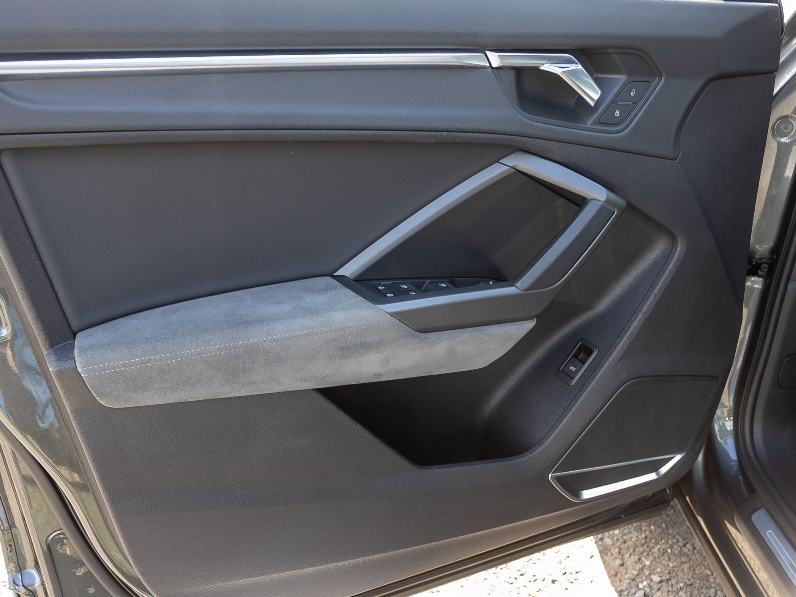 Audi Q3 S line 45TFSI qu Stronic Navi Matrix Panorama