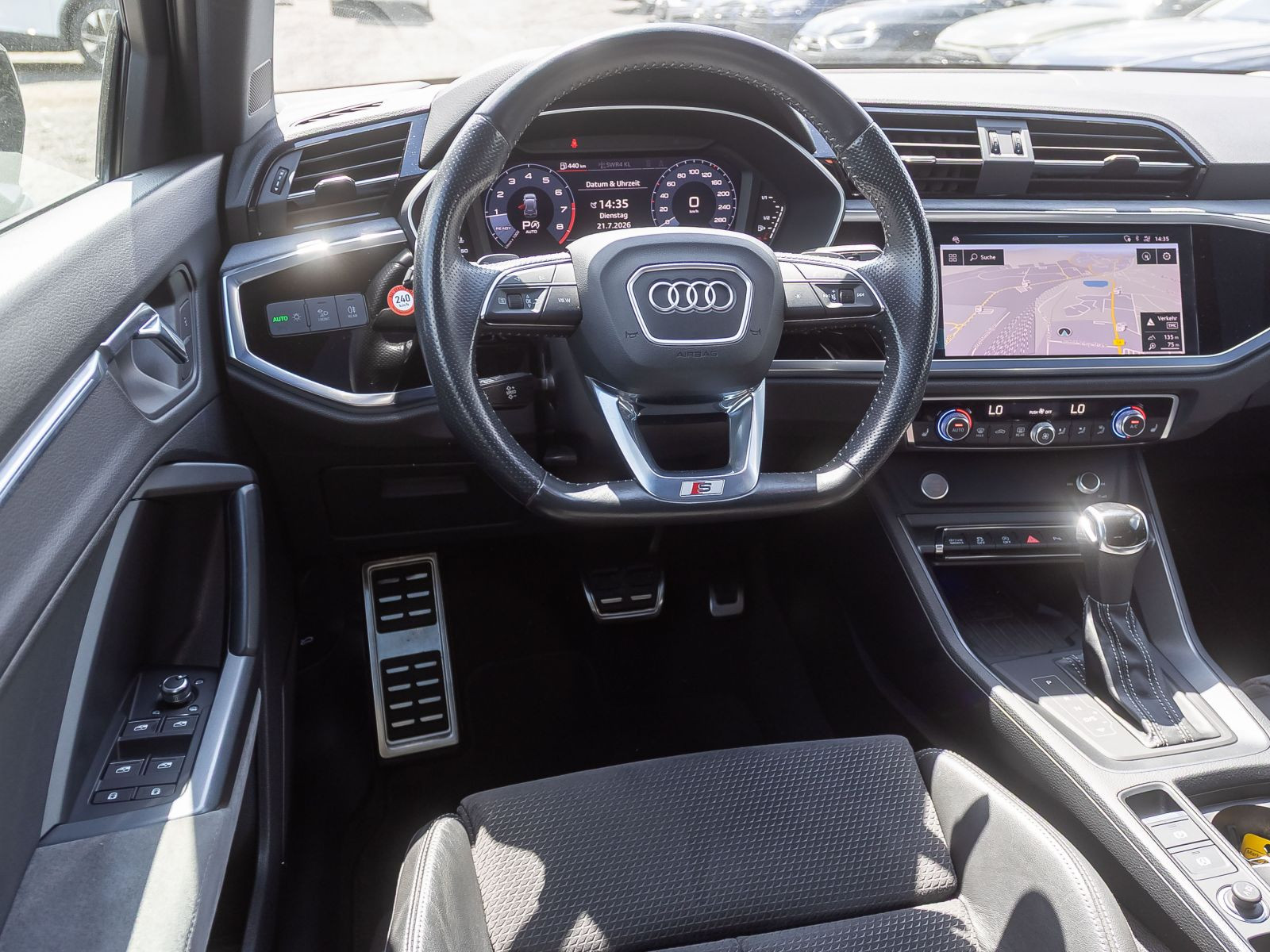 Audi Q3 S line 45TFSI qu Stronic Navi Matrix Panorama
