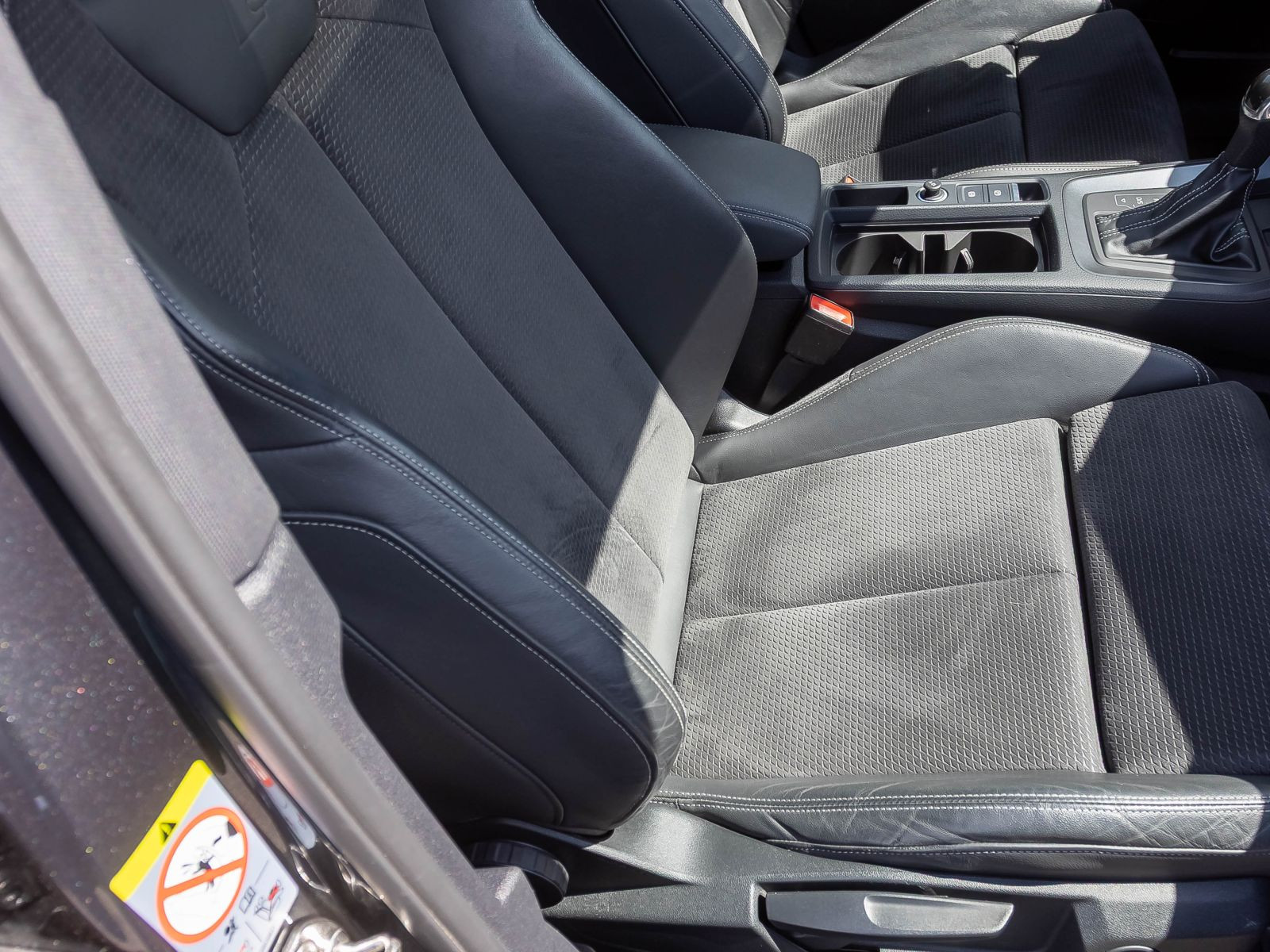 Audi Q3 S line 45TFSI qu Stronic Navi Matrix Panorama